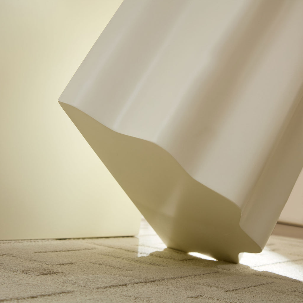 2PCS Set Side Table with Wavy Edges Design