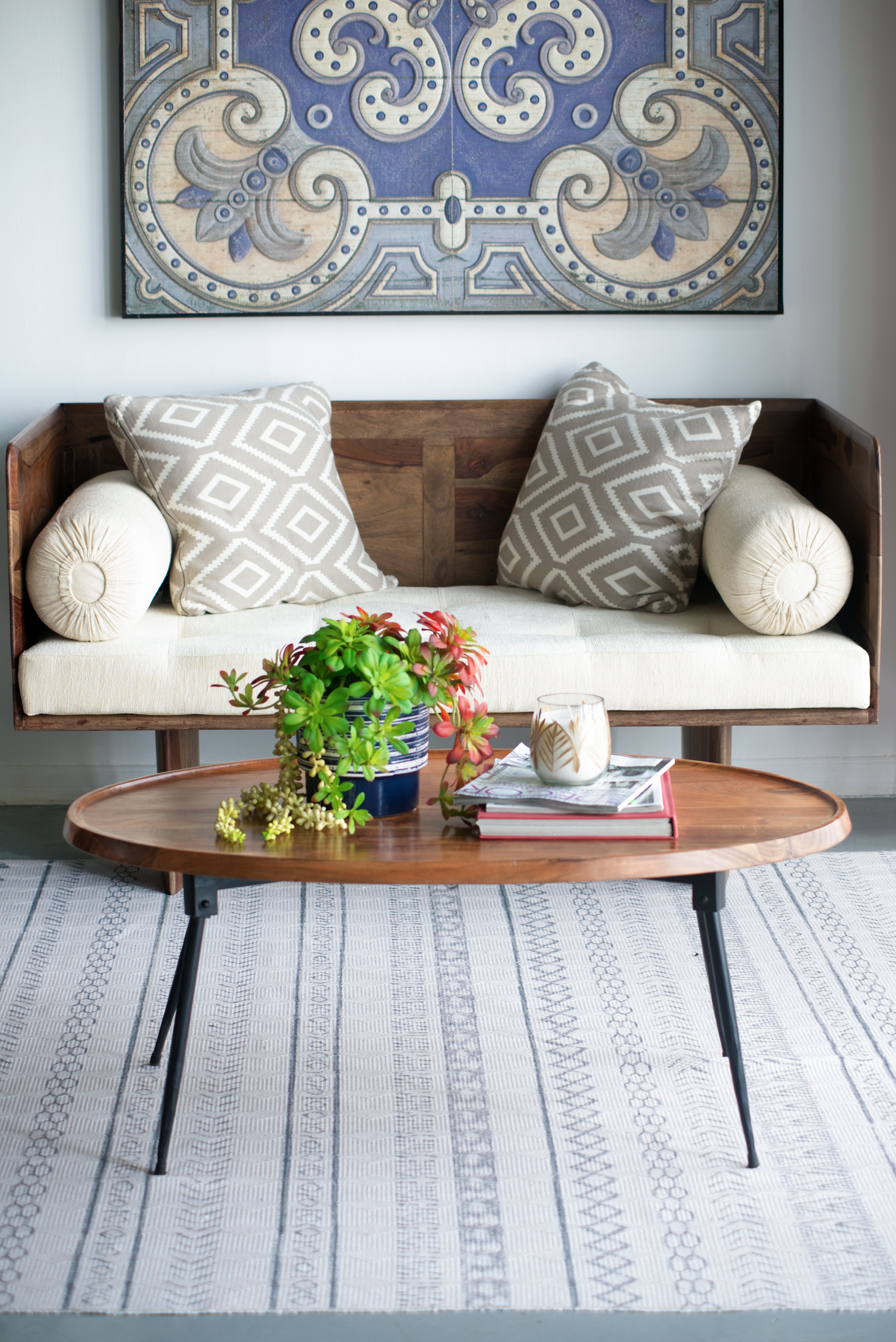 39x26x16" Oval Coffee Table