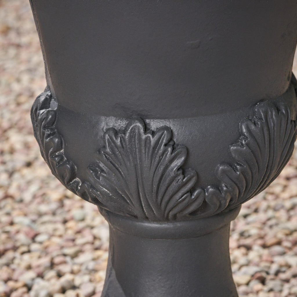 Delphine Urn