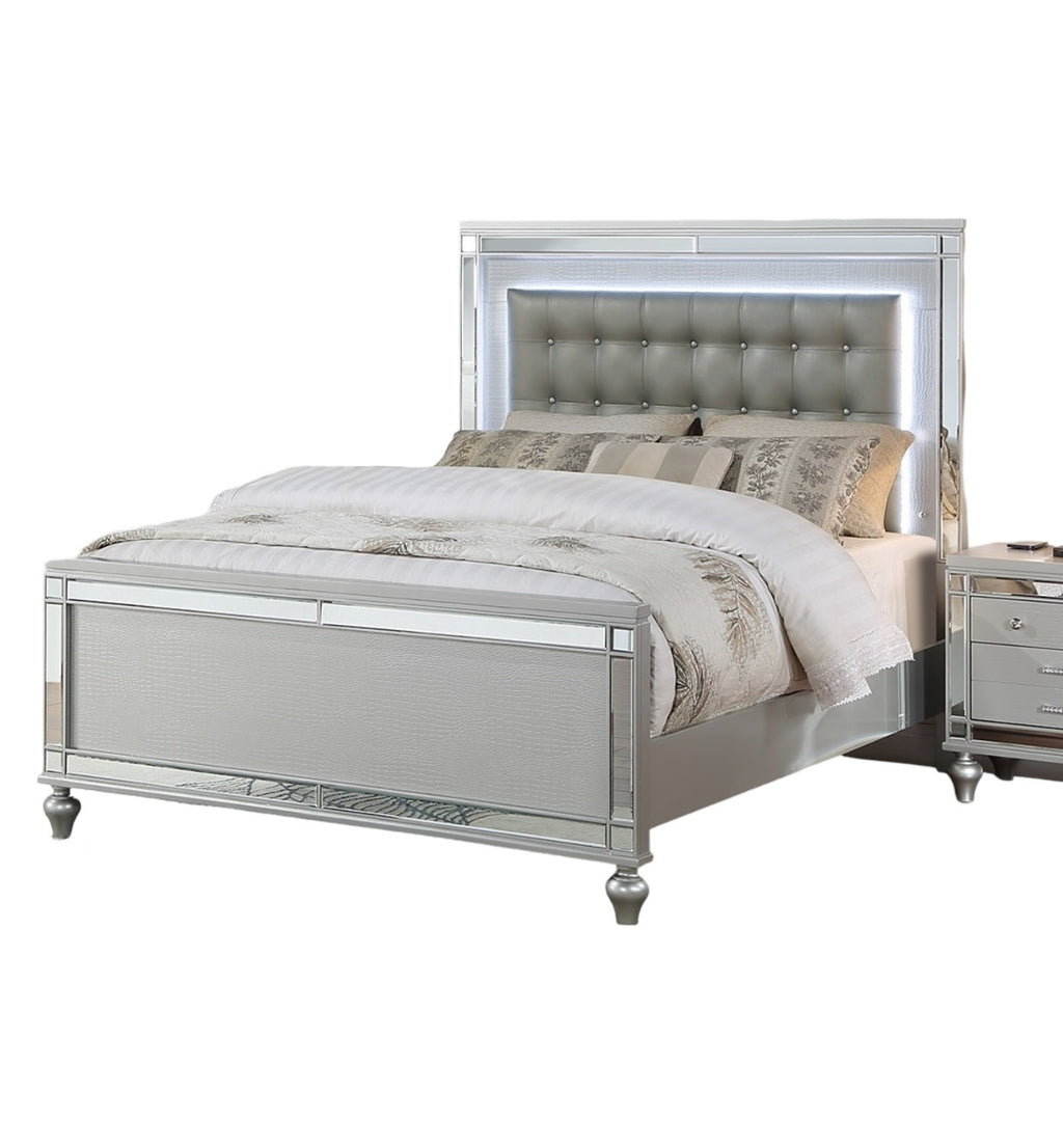 Sleek Modern Bedroom Set