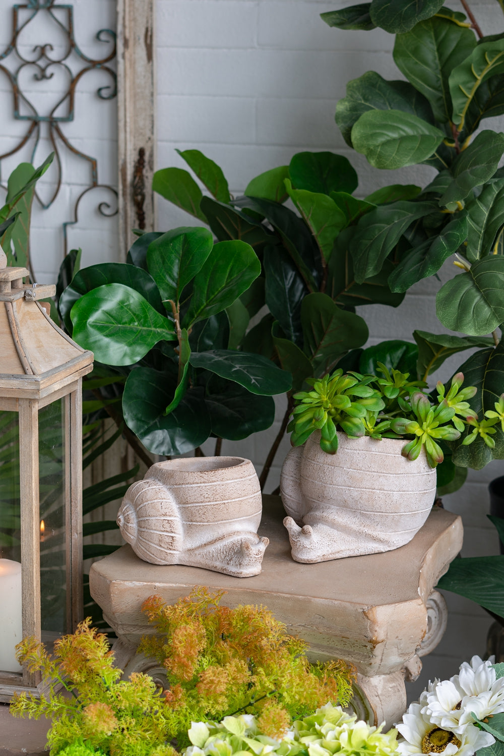 Decorative Planter with Snail Design