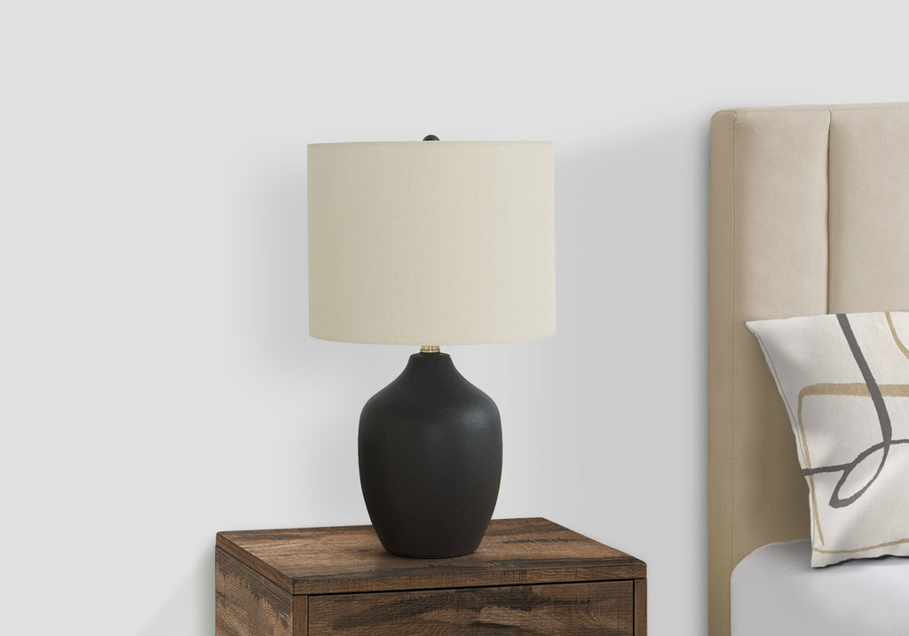 Transitional 22" Table Lamp