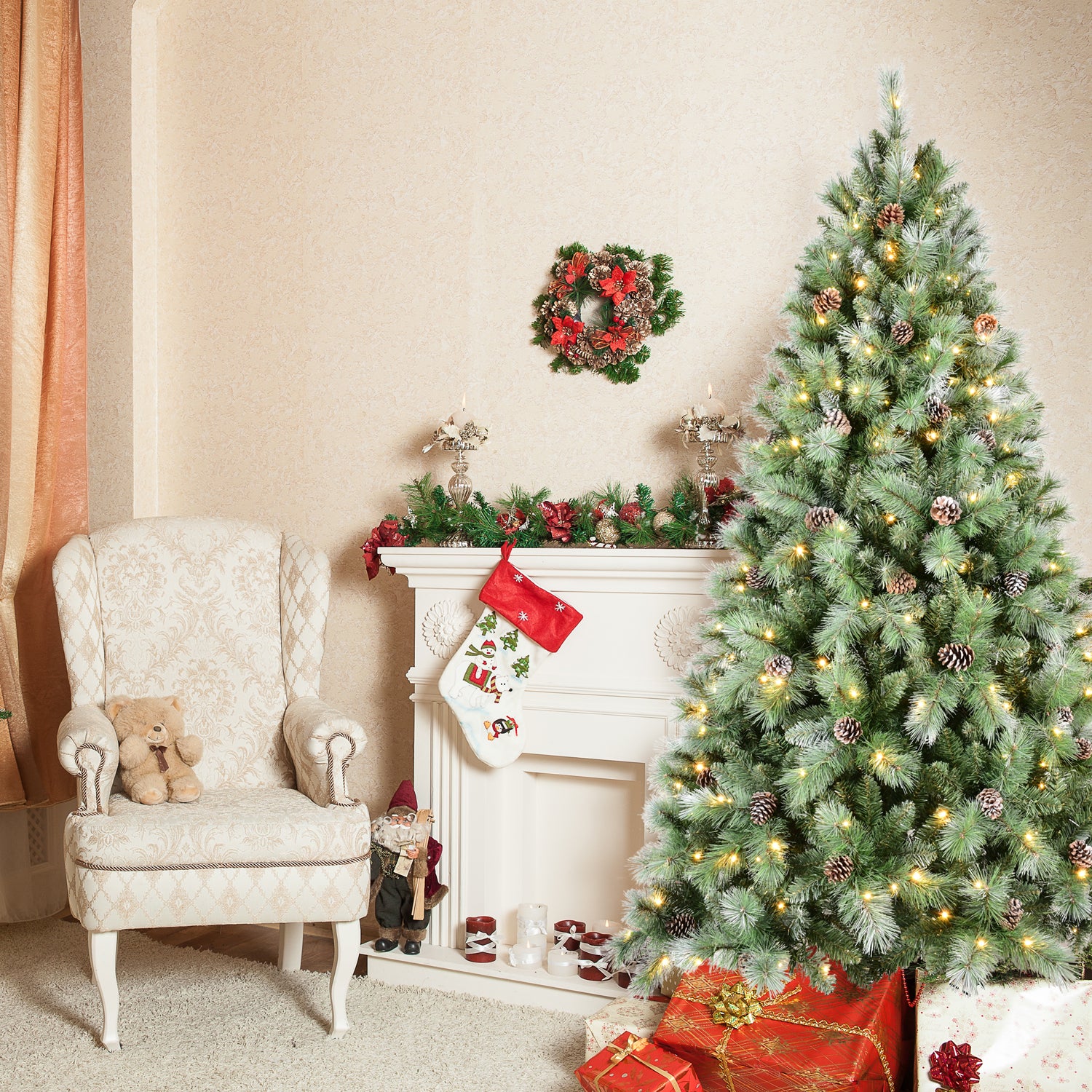 7.5FT Christmas Tree with 92 Pine Cones