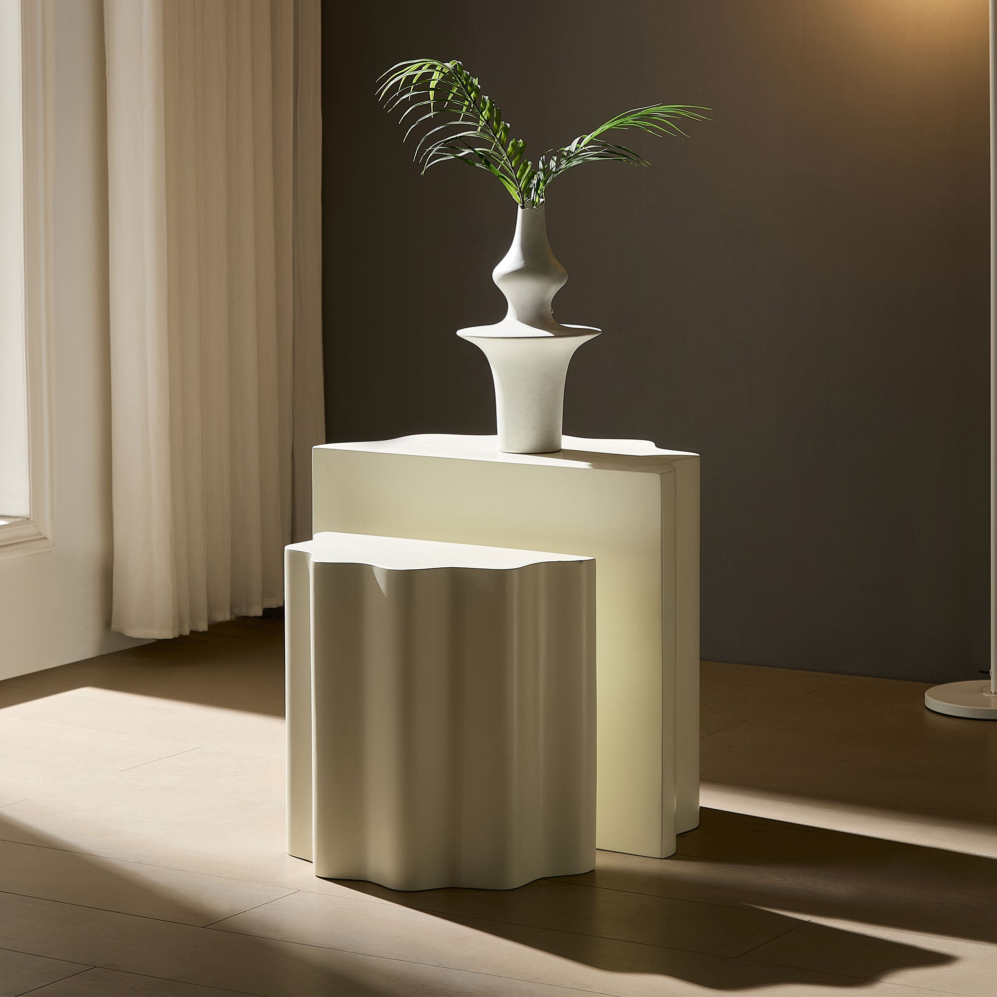 2PCS Set Side Table with Wavy Edges Design