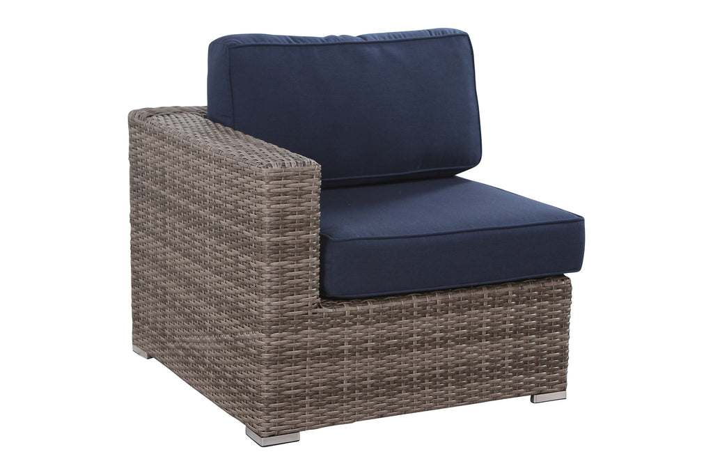 Wicker R L Sectional
