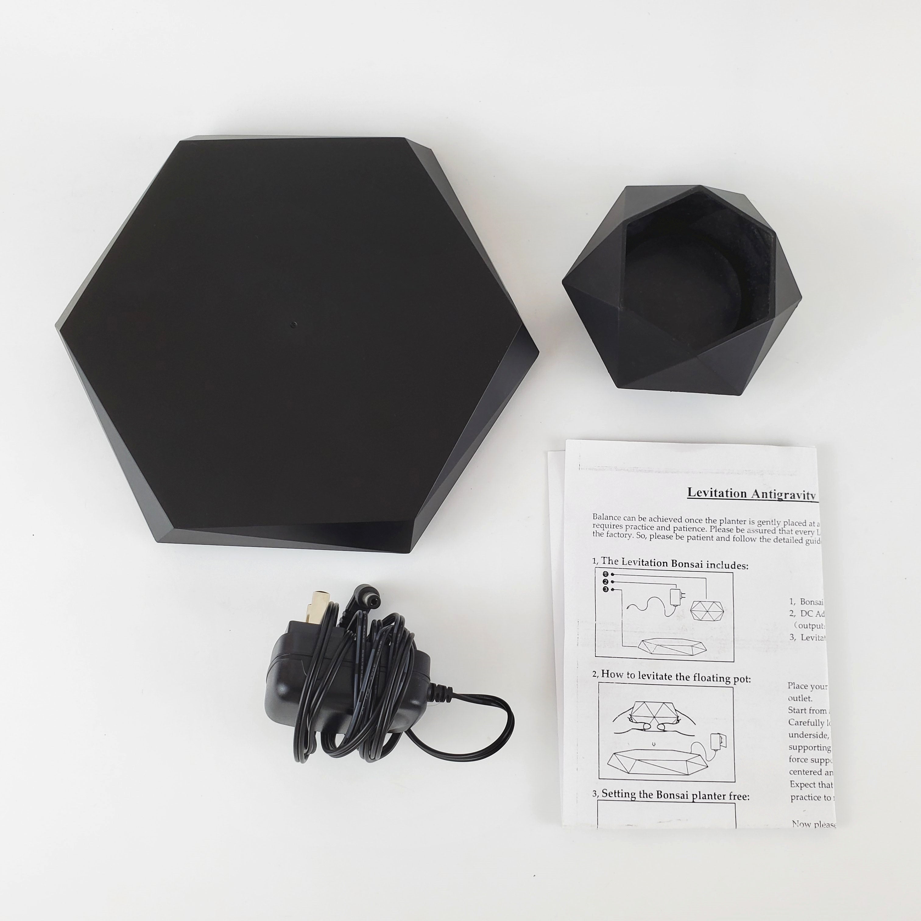 Magnetic Levitating Plant Pot – Rotating Floating Geometric Bonsai Planter Indoor