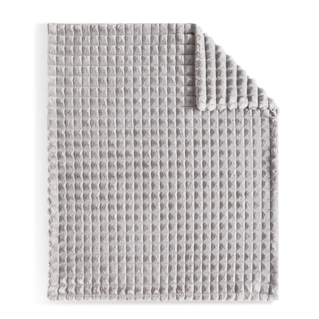 Pyramid Grid Throw Blanket