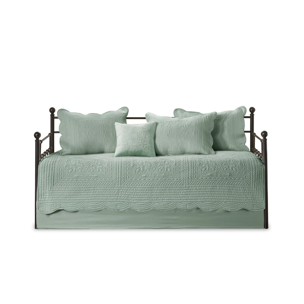 6 Piece Reversible Scalloped Edge Daybed Cover Set