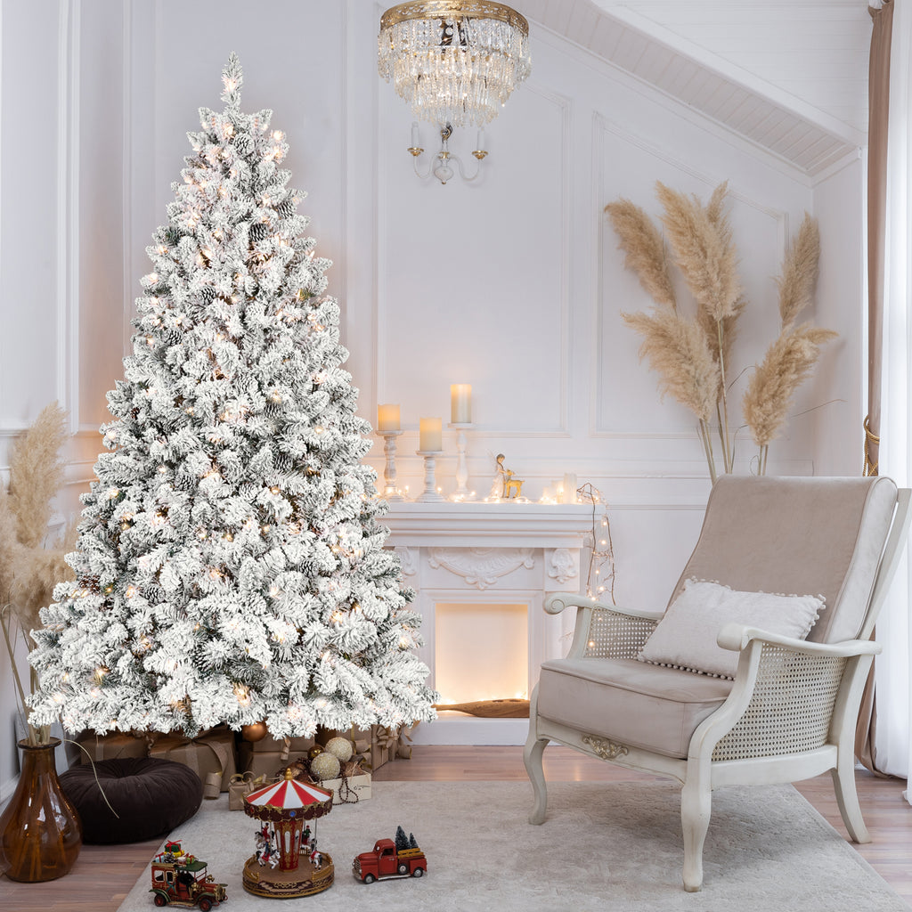 4.5FT Flocked Christmas Tree with 250 UL Lights