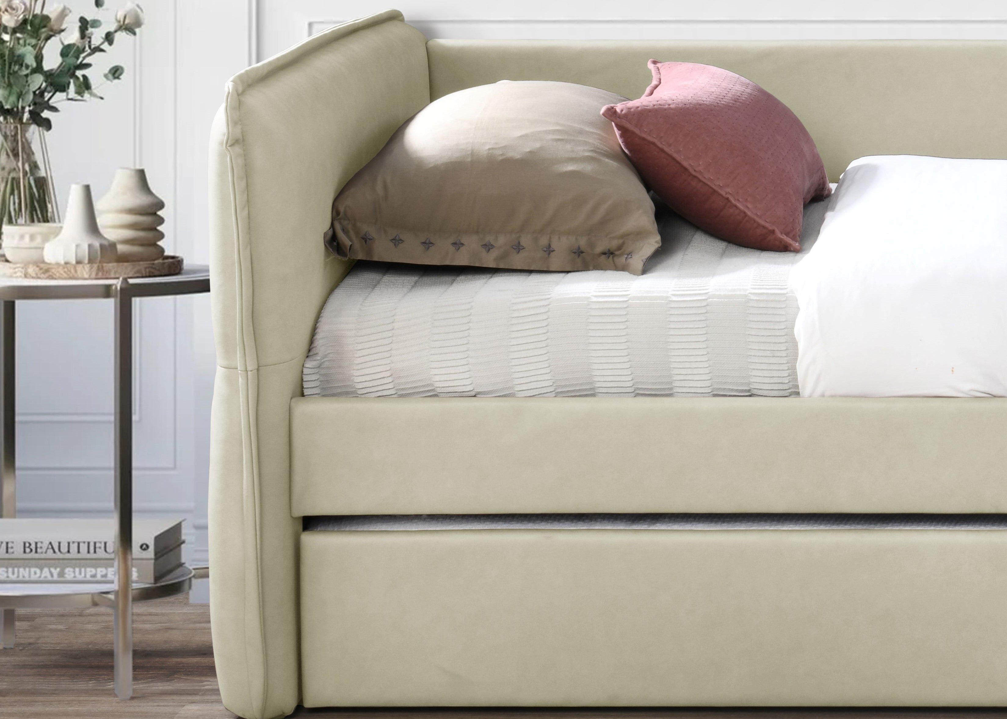 Daybed With a Trundle