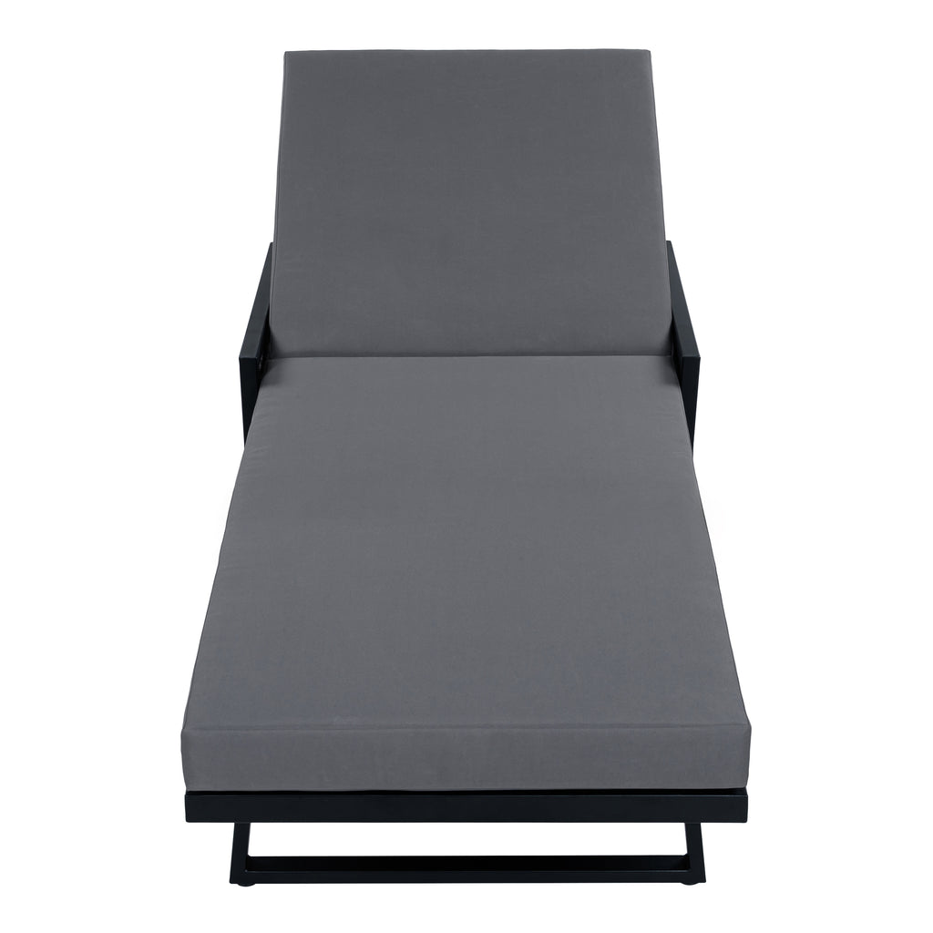 Black Iron Outdoor Chaise Lounge with Mixed Rope
