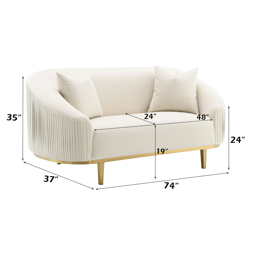 Martina Loveseat