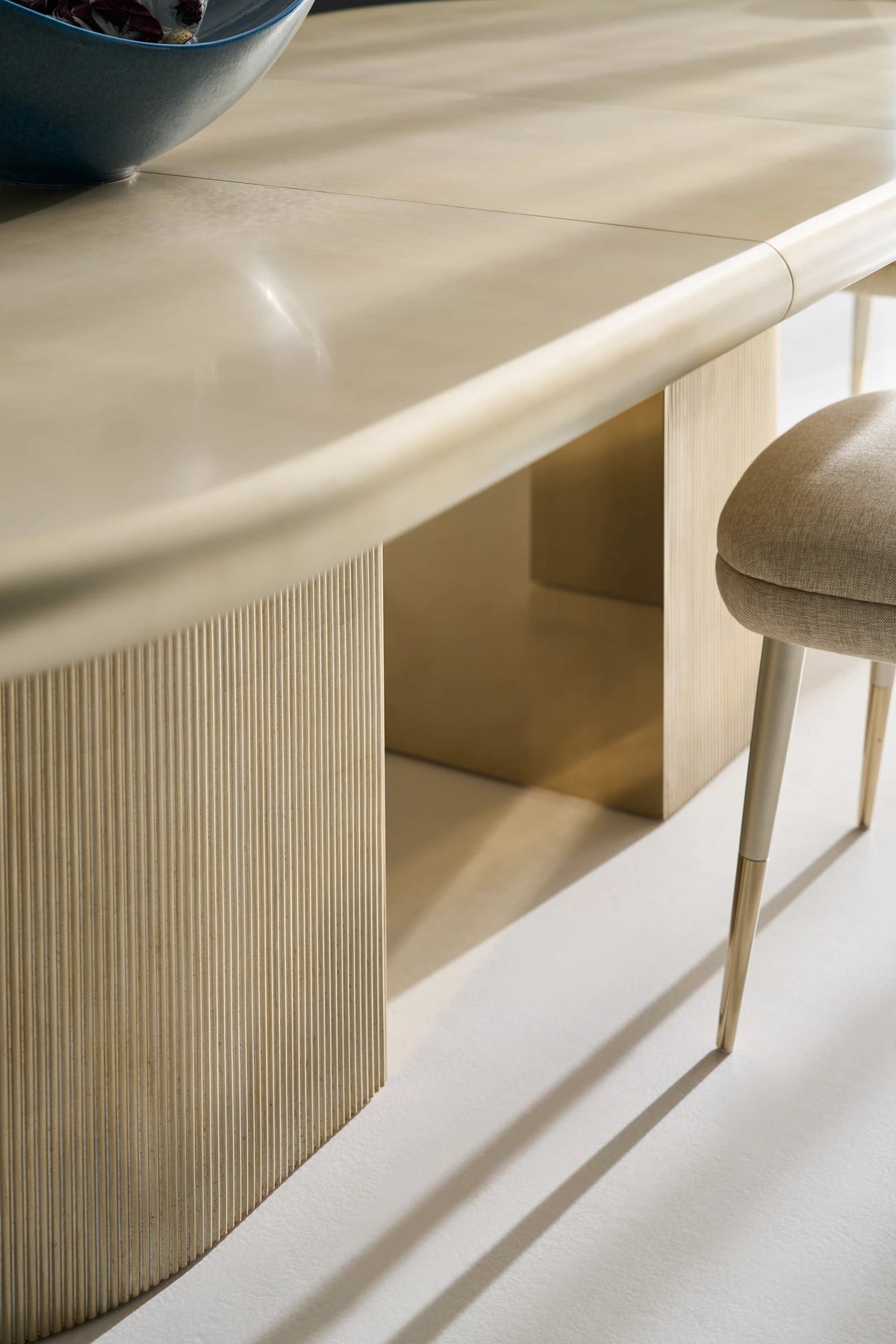 Love Dining Table
