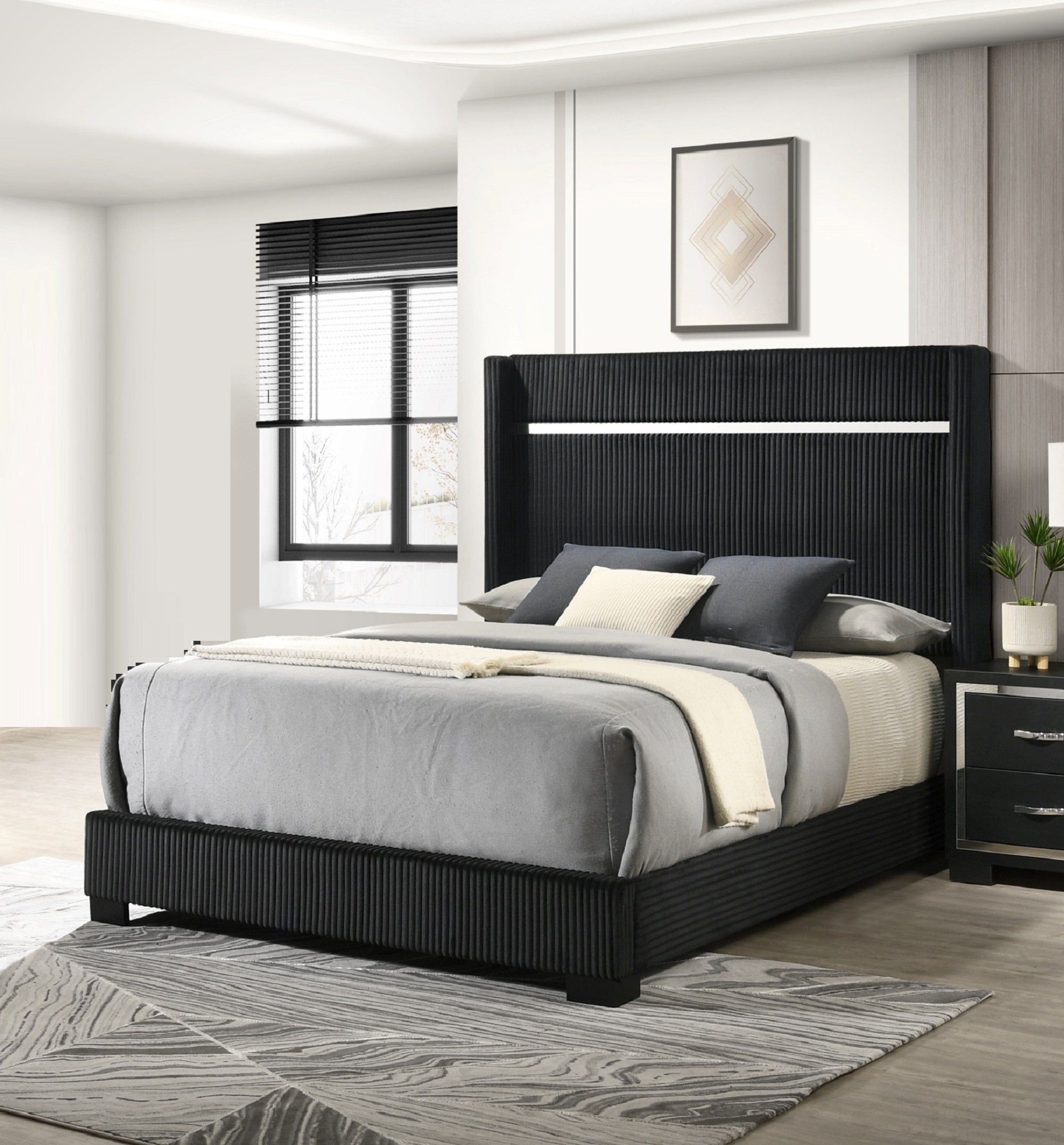 Contemporary Upholstered Queen Size Bed