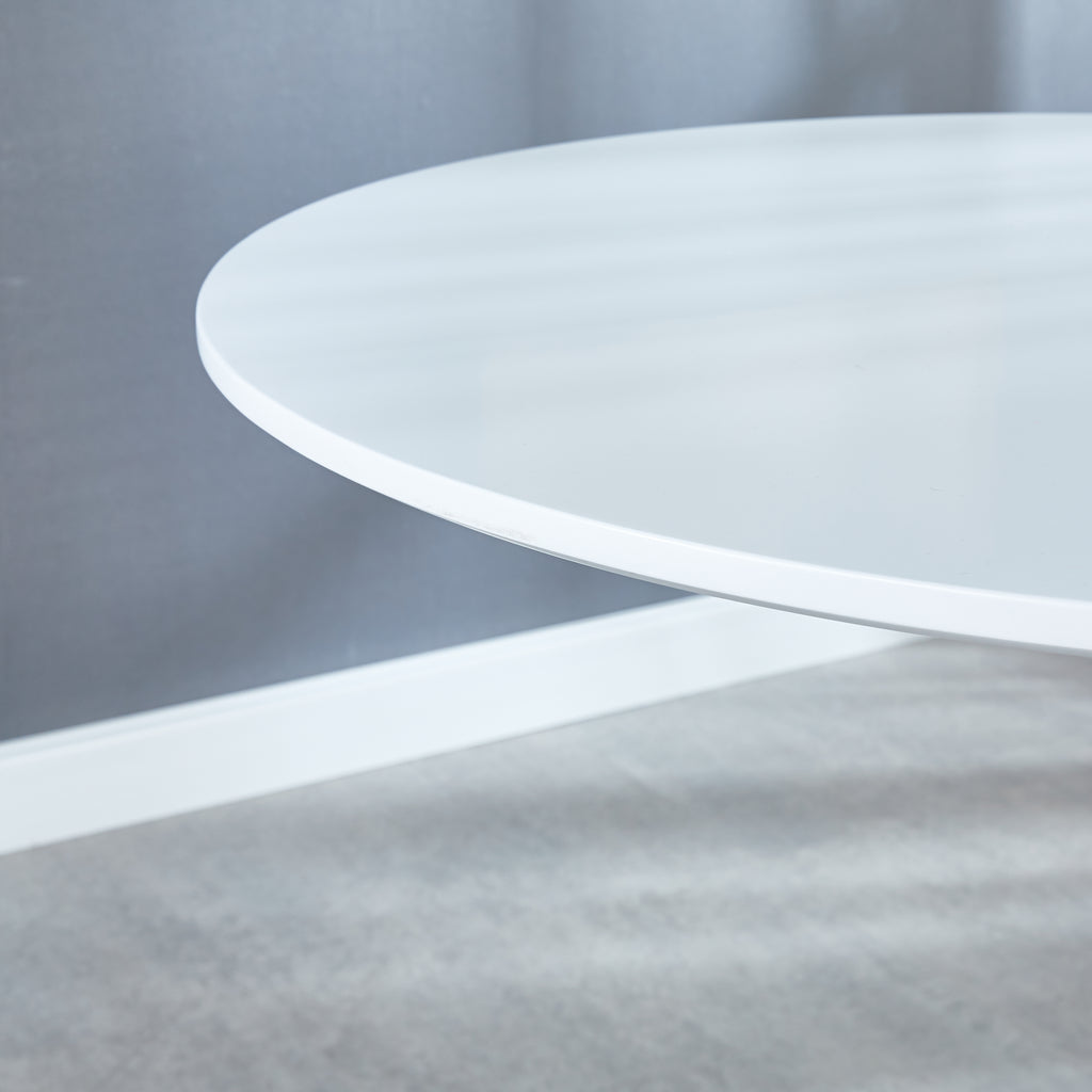 31.5" White COLOR TOP Tulip Table