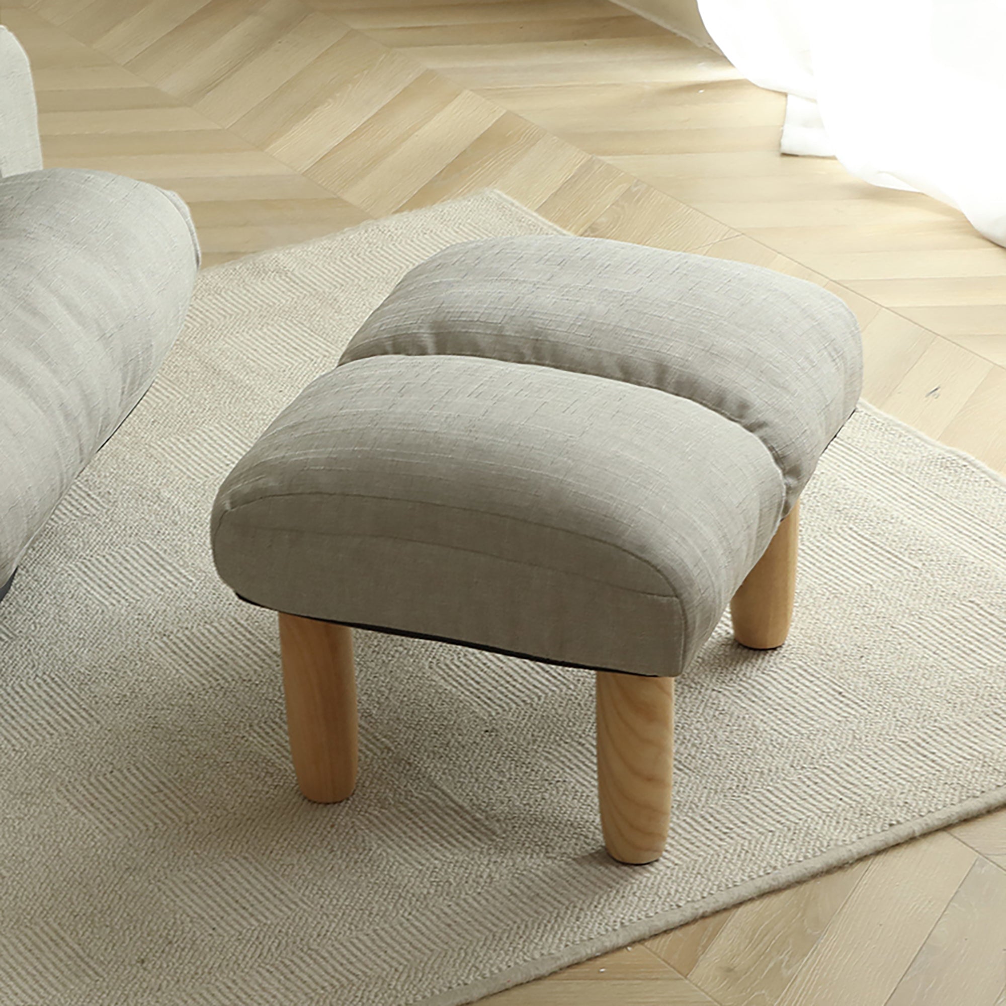Pedals and Stools for Modern Living Spaces