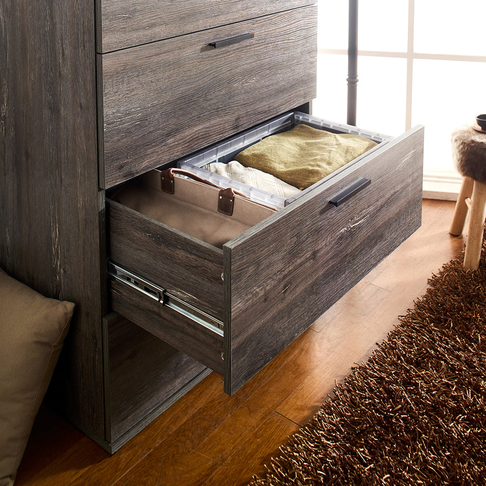 Oliver Farmhouse Four-Drawer Jumbo Chest in Rustic