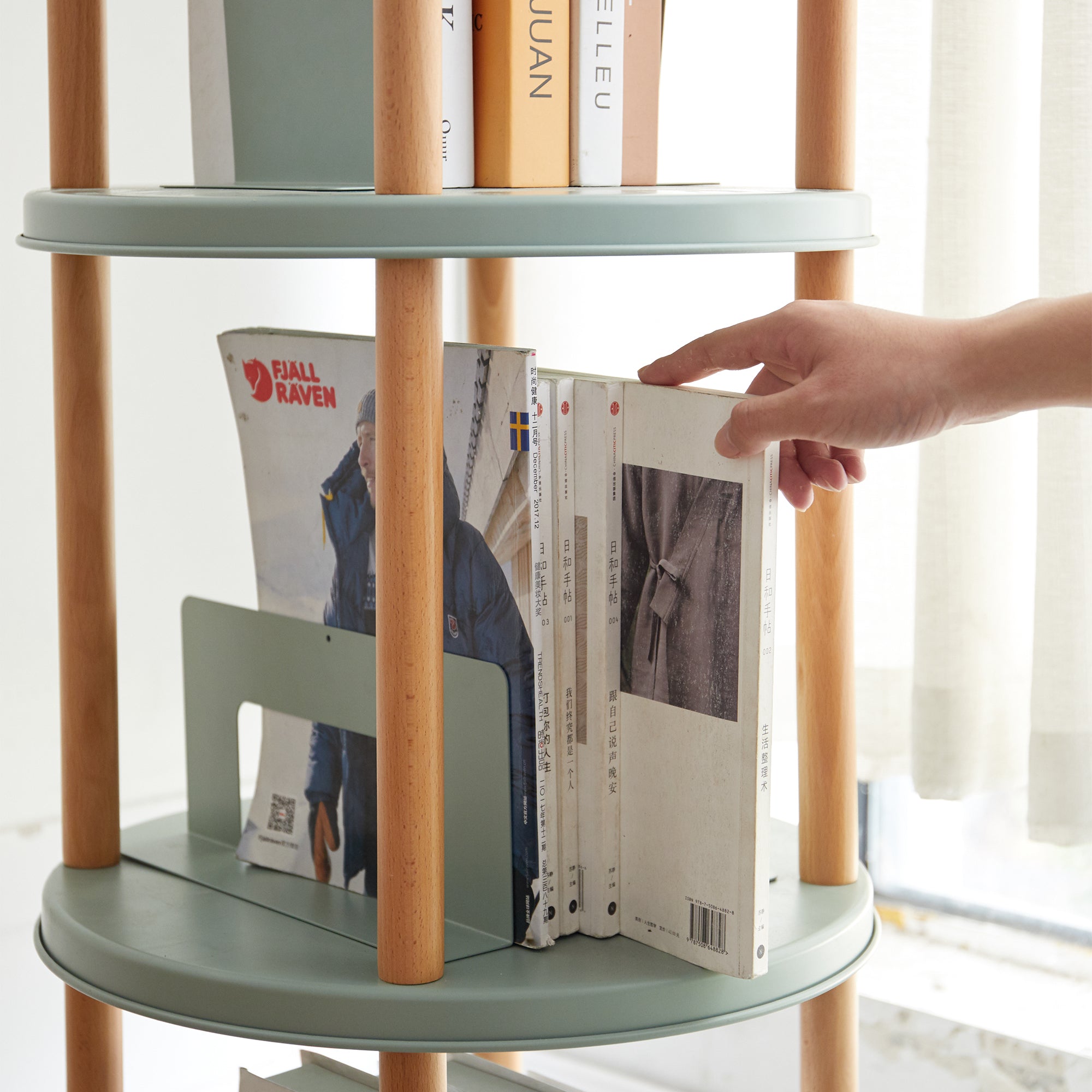 360° Rotating Bookshelf - Multifunctional Storage Rack