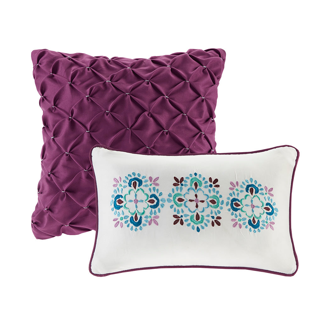 Full/Queen Reversible Quilt Set with Throw Pillows