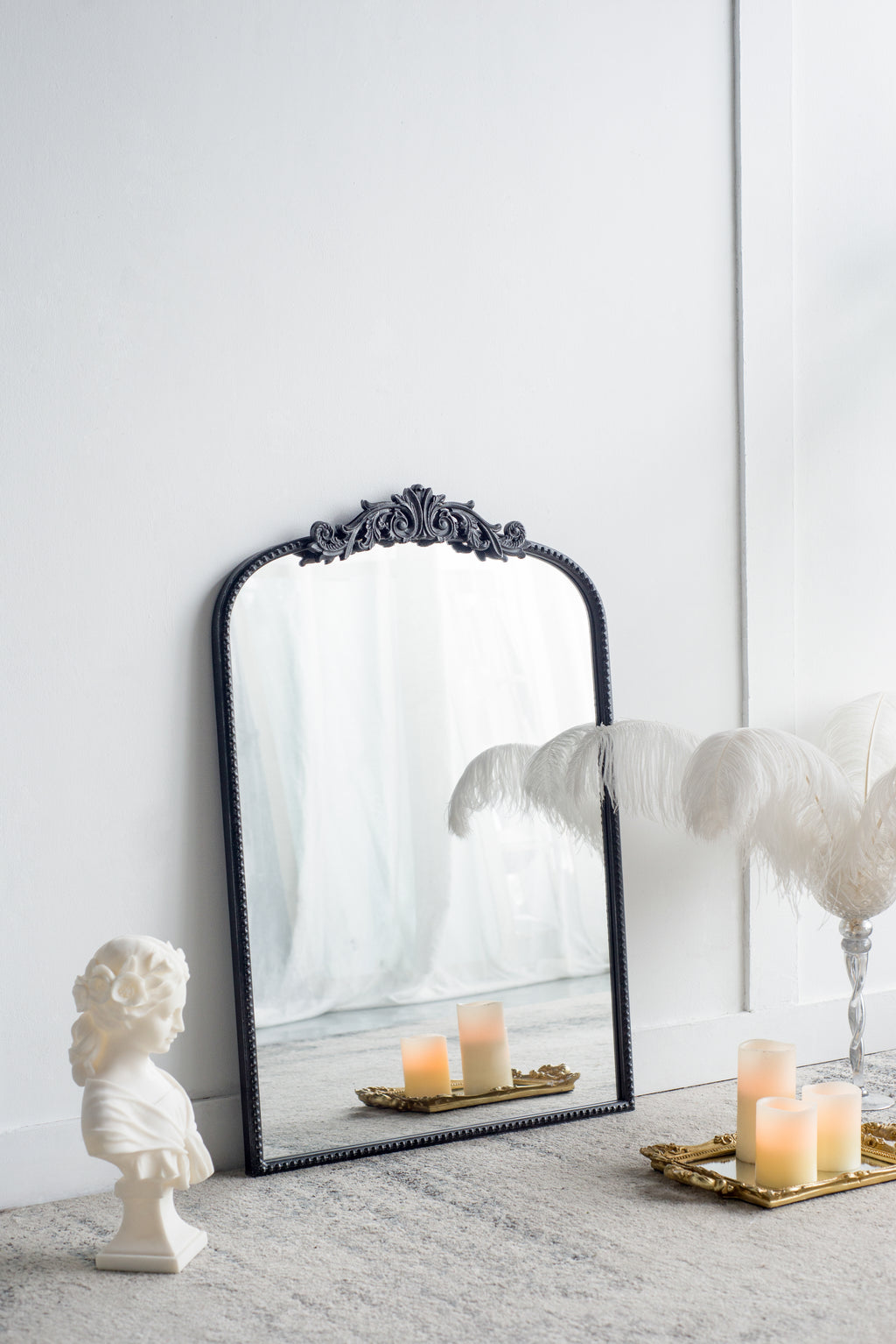 24" x 36" Classic Design Mirror