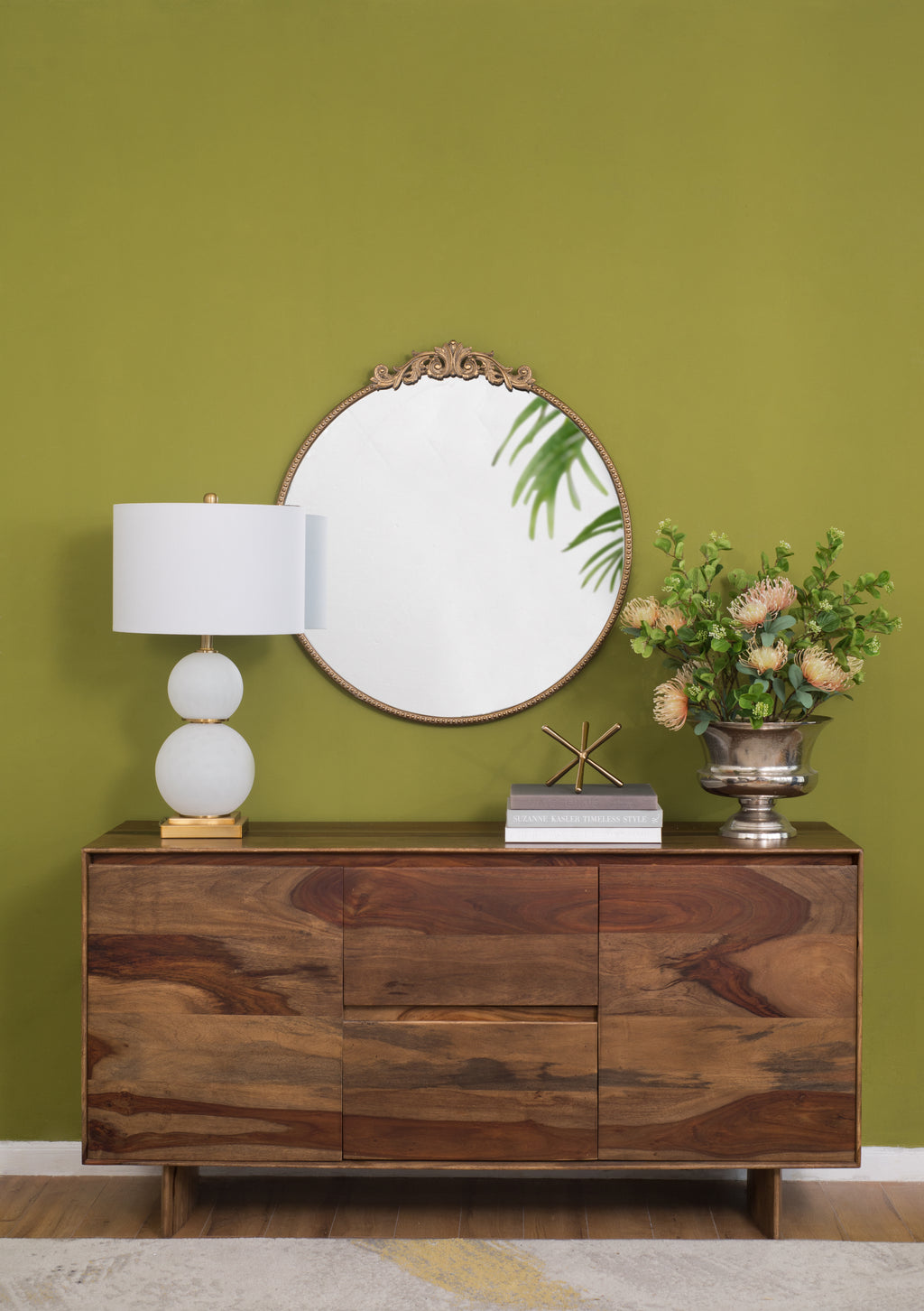 30" x 32" Round Mirror
