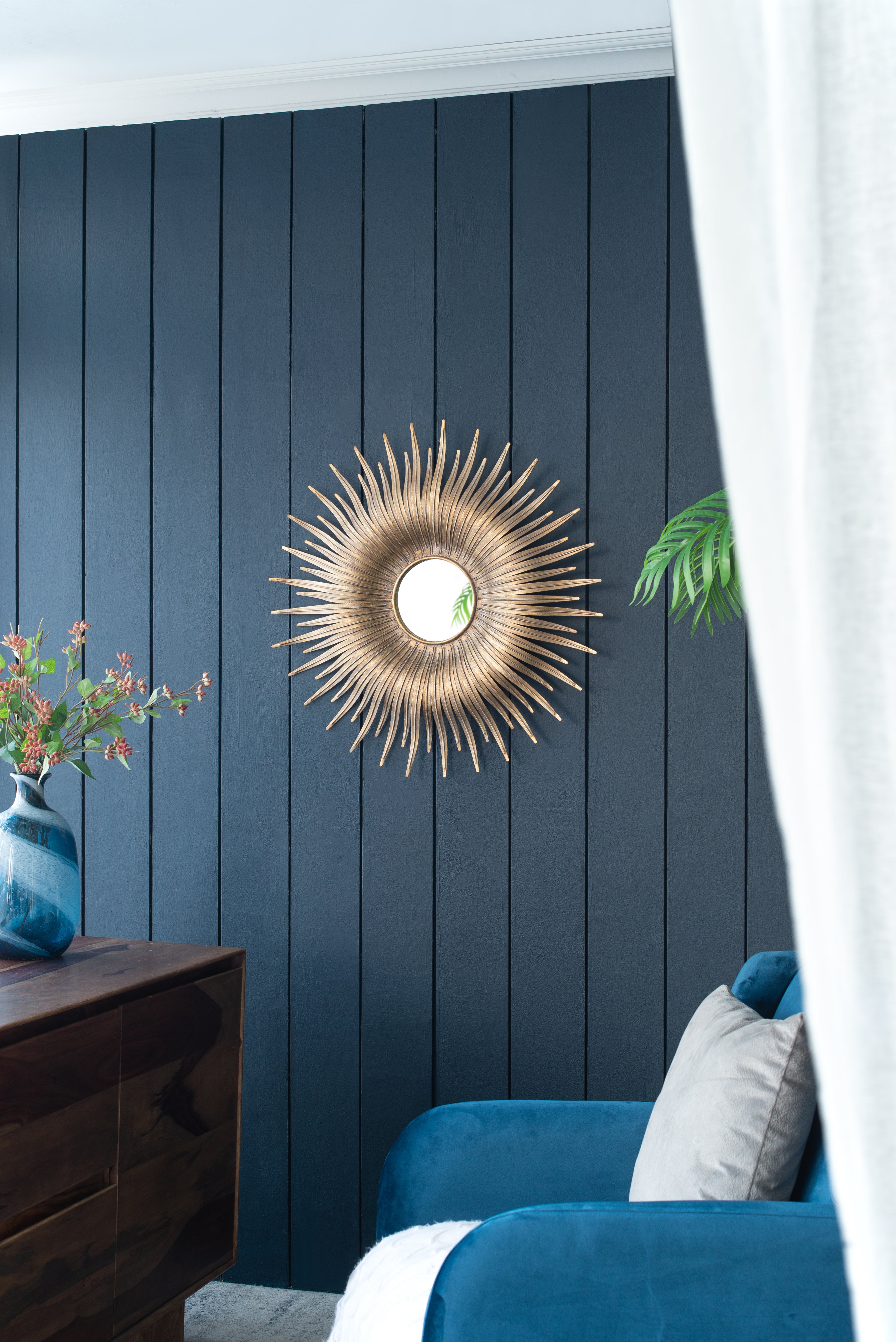 28.3" Retro Design Wall Mirror