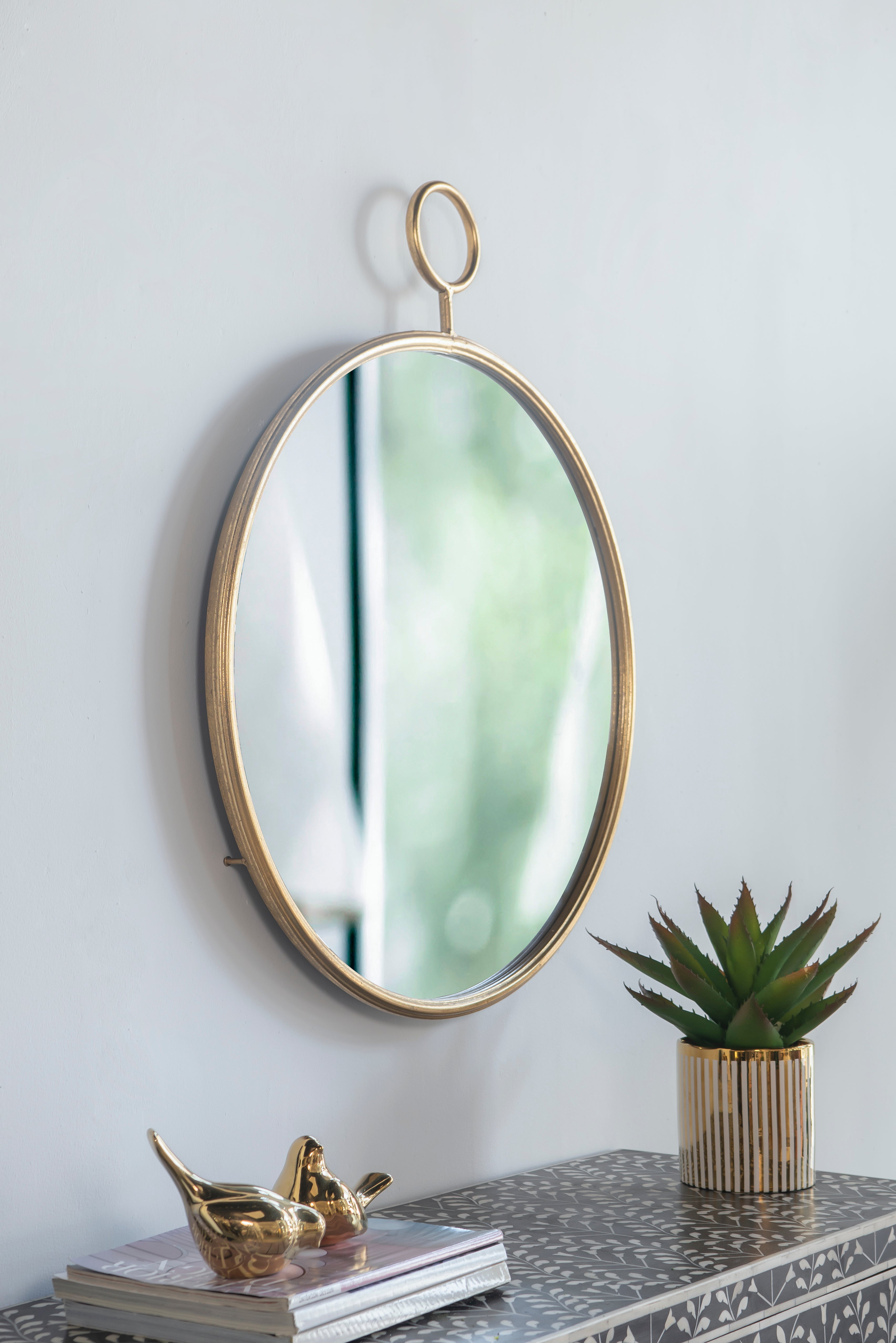 26" x 32" Circle Wall Mirror