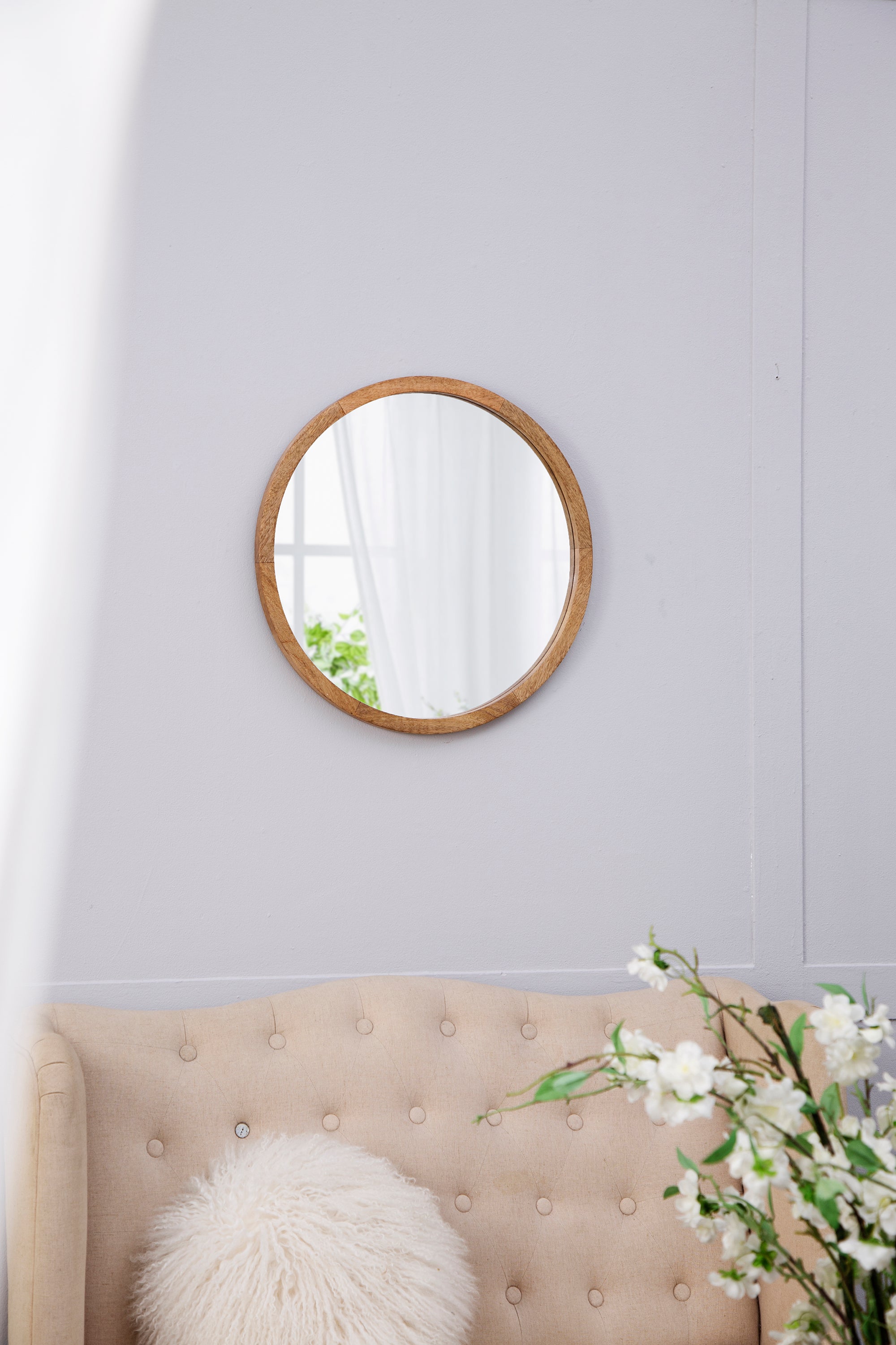 20" x 20" Circle Wall Mirror with Wooden Frame