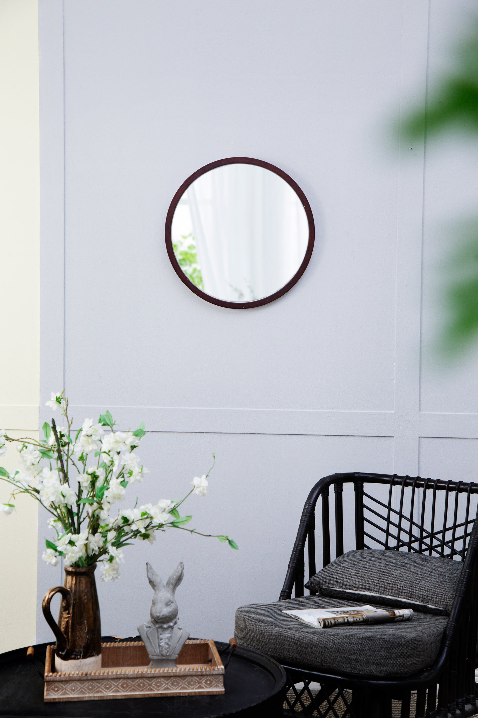 20" x 20" Circle Wall Mirror with Wooden Frame