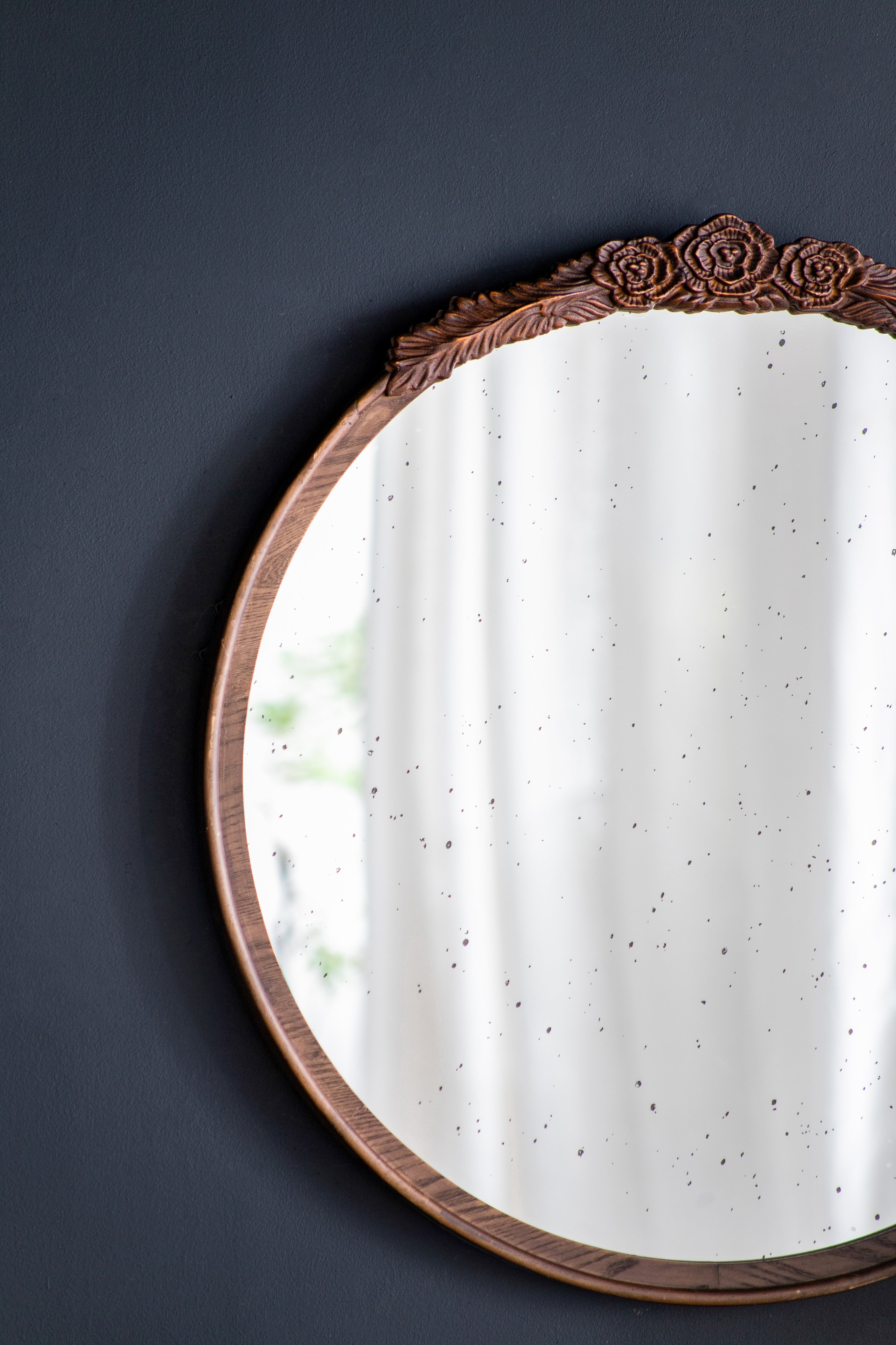 30"x30" Round Hand Carved Rose Antique Mirror Frame