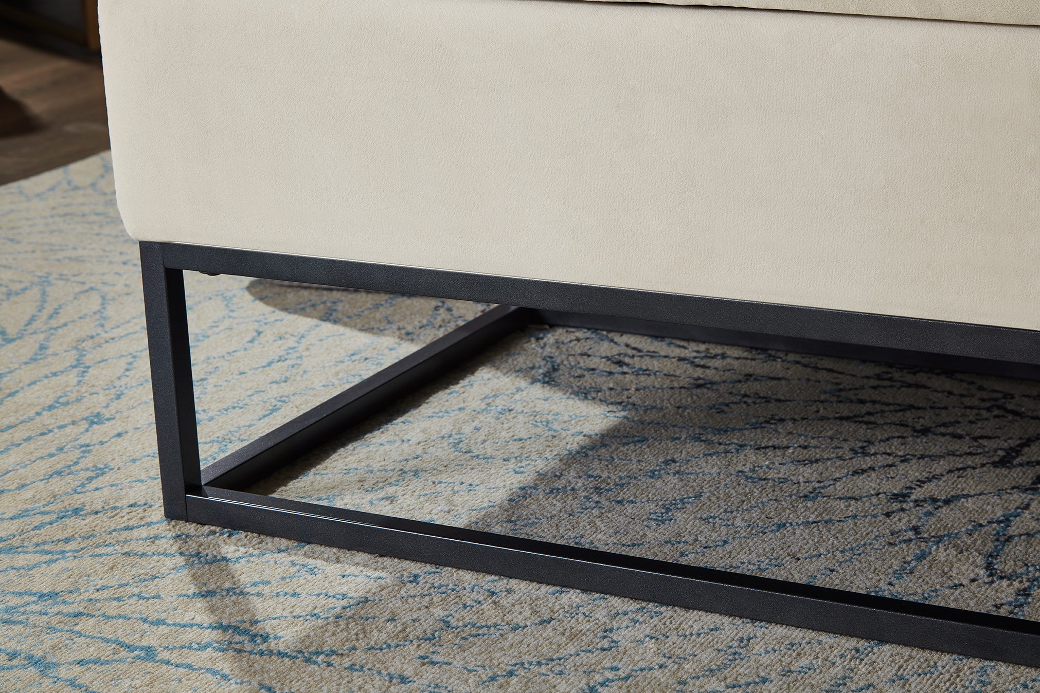 58.6" Bed Bench with Metal Base and Storage