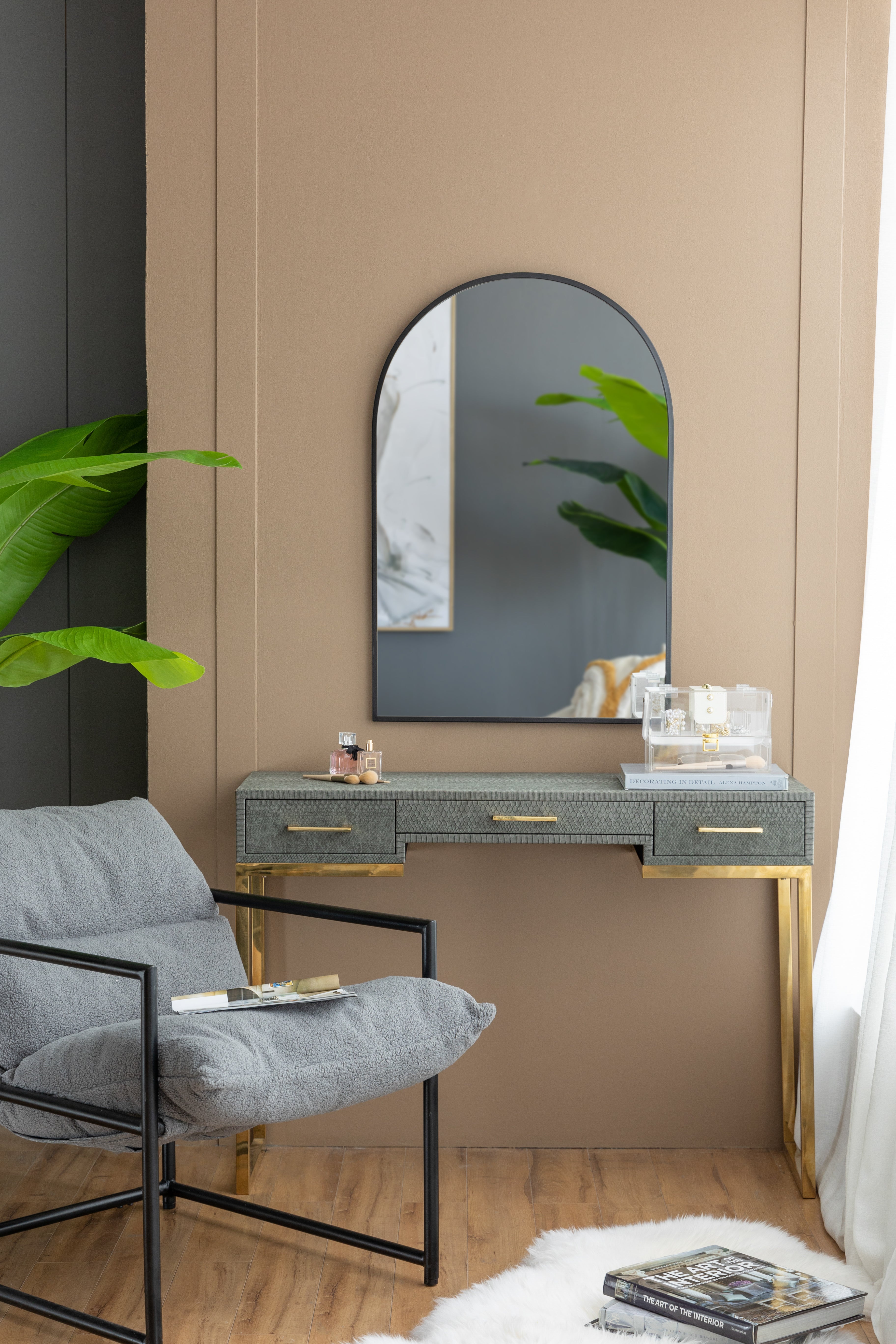 24" x 36" Black Arched Mirror with Metal Frame