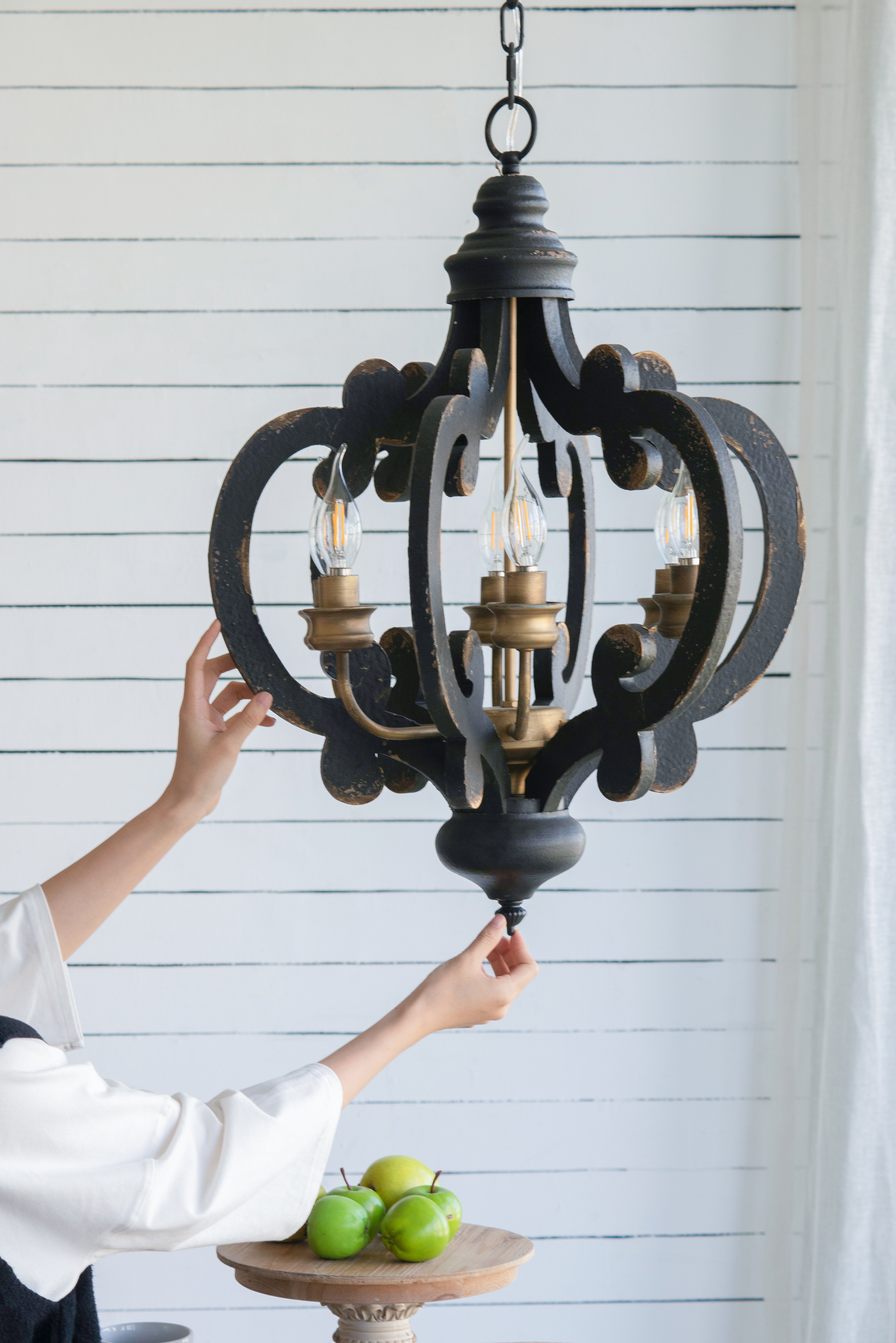 French Country Wood Chandelier - 6-Light Farmhouse Pendant Light Fixture