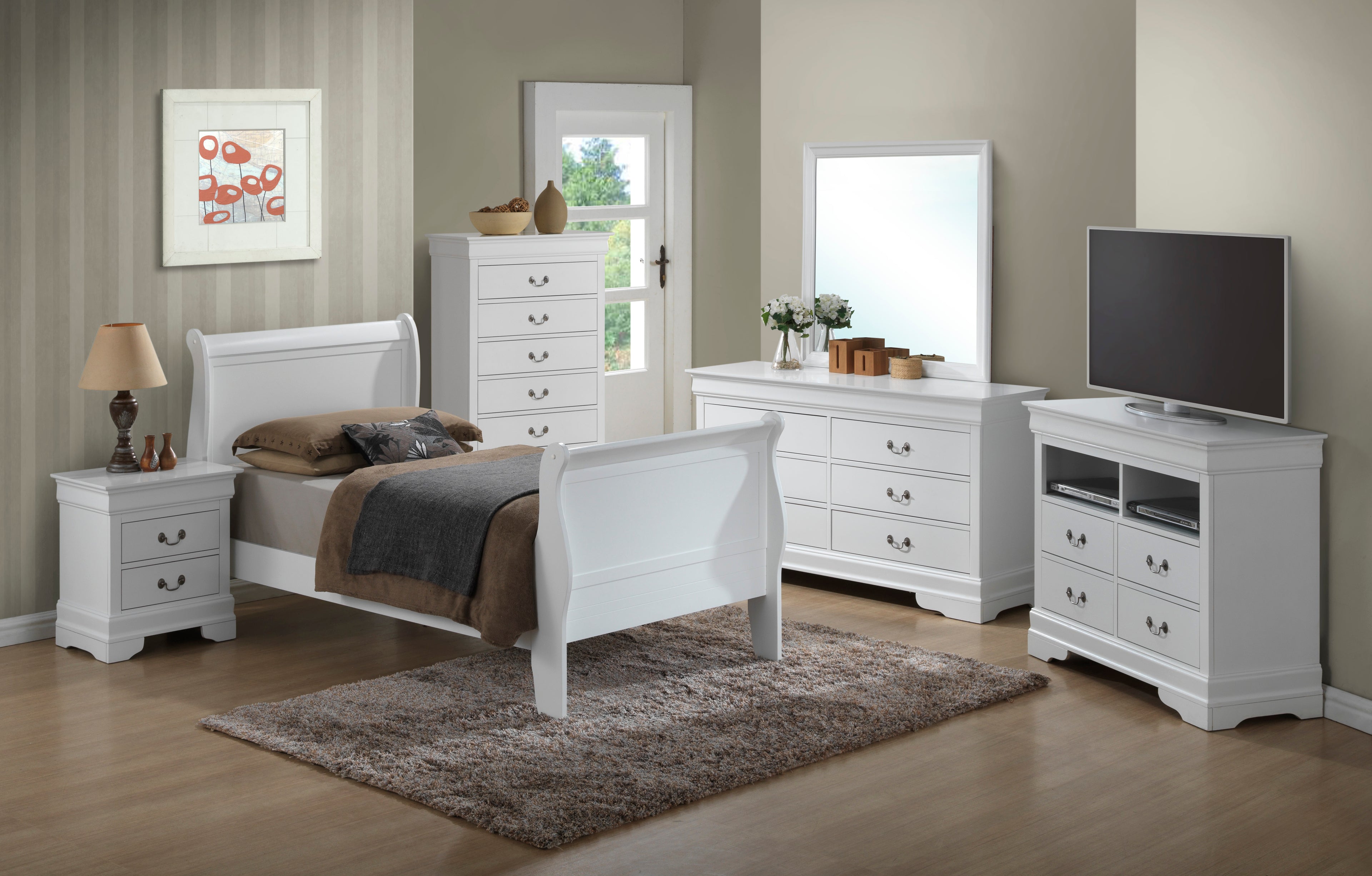Charming Traditional Twin Bed In Pristine