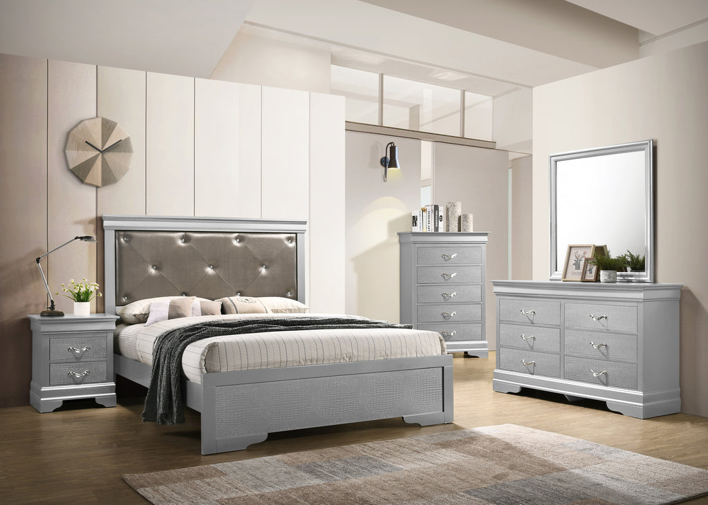 Elegantly Designed Transitional Queen Bed