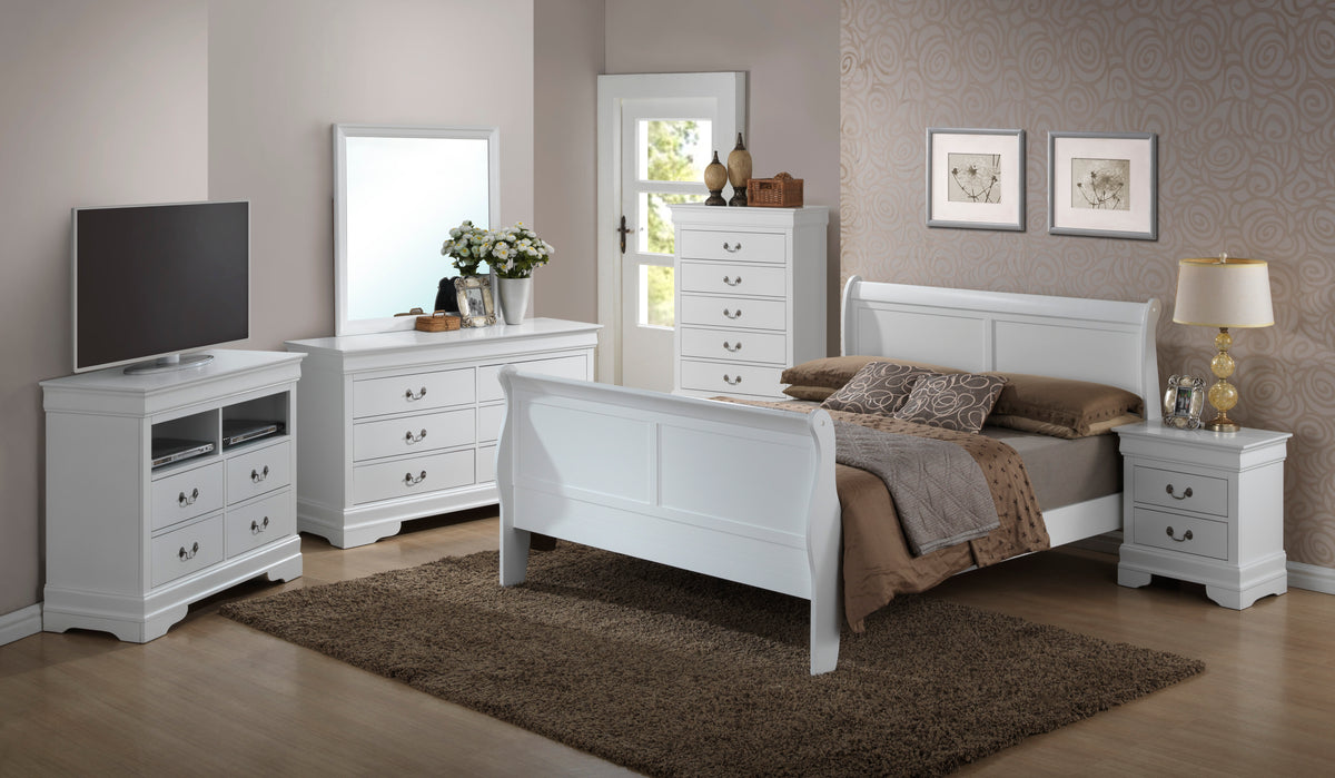 Elegant Traditional Dresser