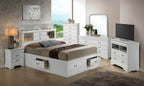 Elegant Traditional King Storage Bed