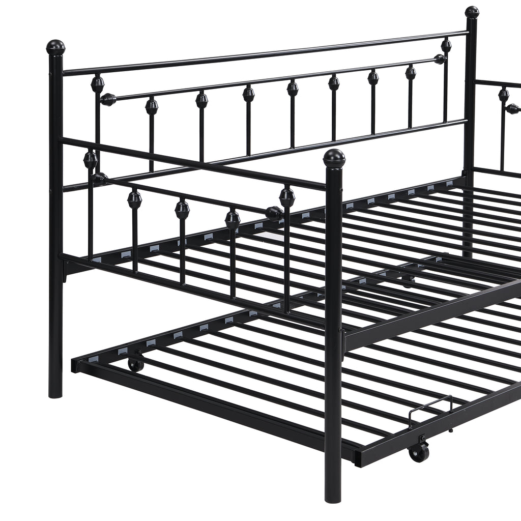 Daybed with Trundle