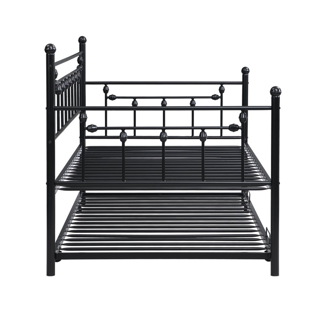 Daybed with Trundle