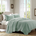 3 Piece Reversible Scalloped Edge Quilt Set - Seafoam