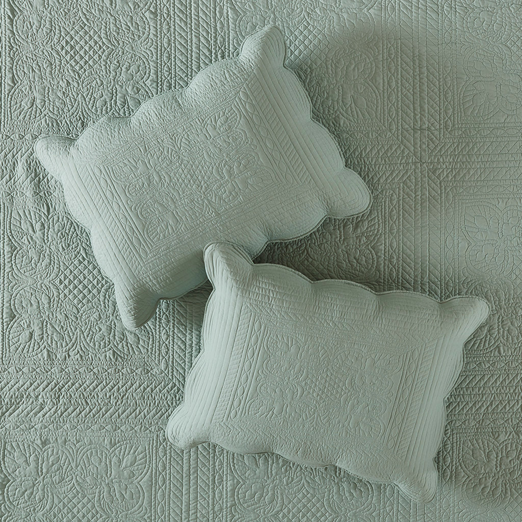 3 Piece Reversible Scalloped Edge Quilt Set - Seafoam