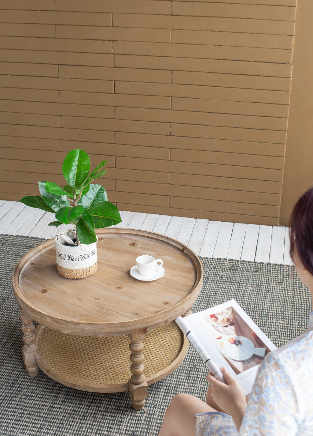 Round 2-Tiered Side Table