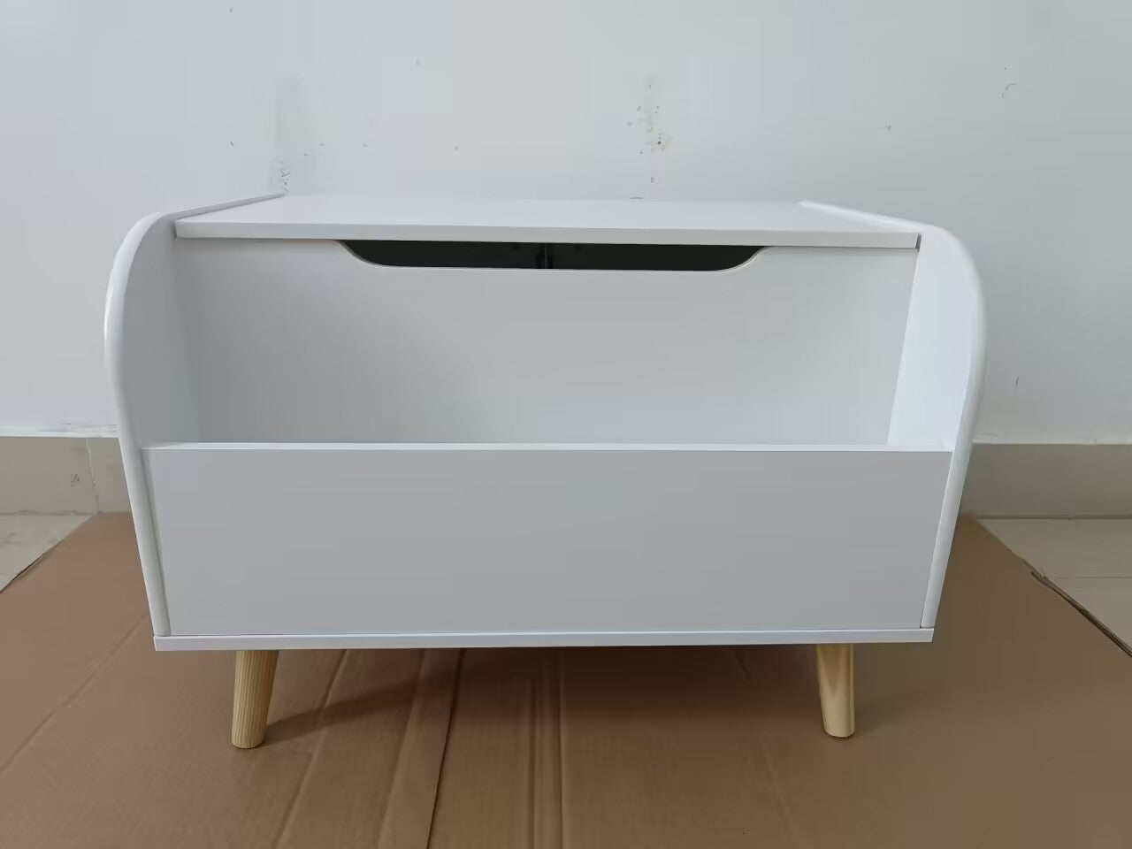 Wooden Toy Box with Front Bookshelf