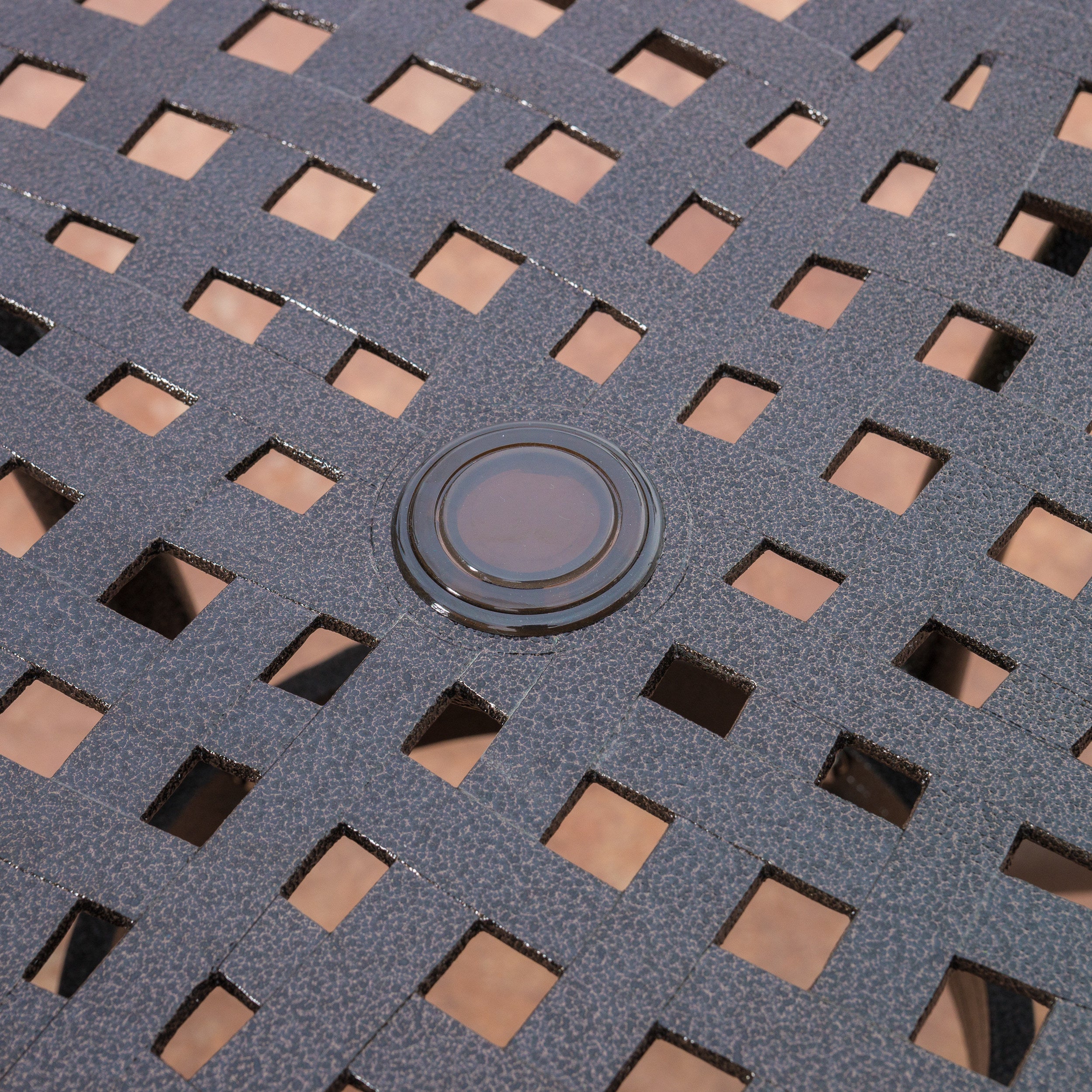 Phoenix 48in Round Table