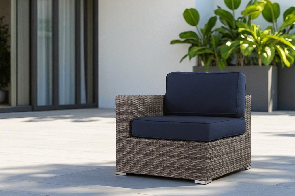 Wicker R L Sectional