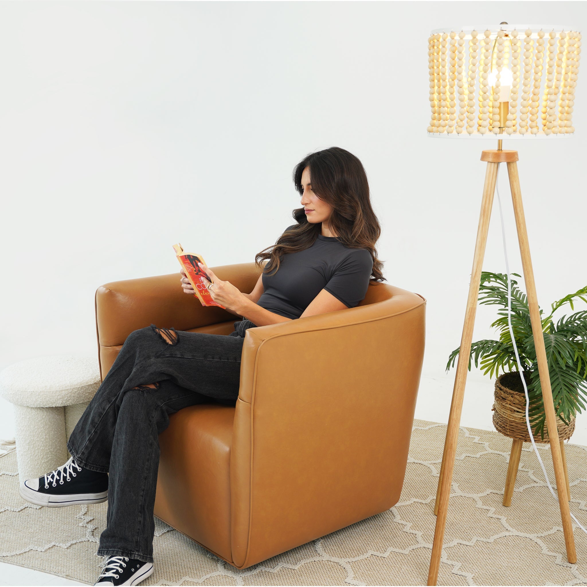Callan Swivel Chair - Vegan