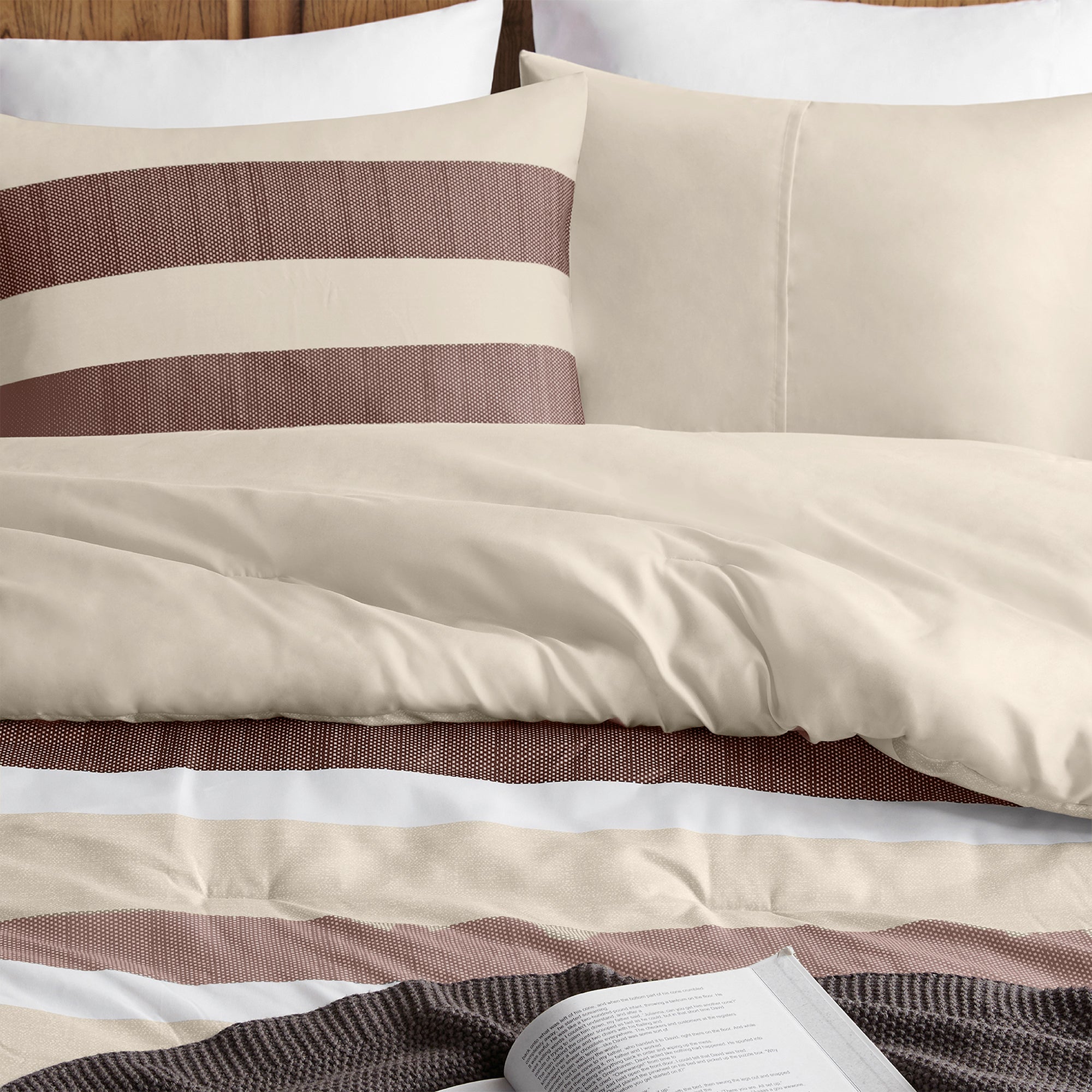 2-Piece Twin/Twin XL Stripe Textured Print Comforter Set