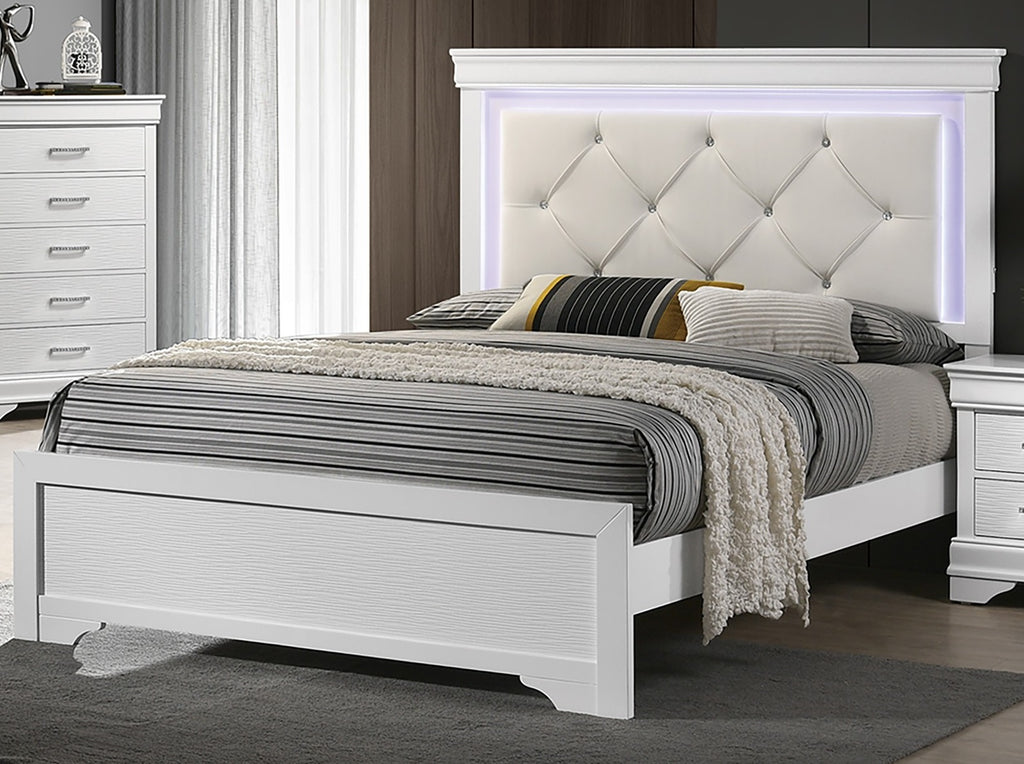 White Faux Leather Tufted HB 3pc Bedroom Set