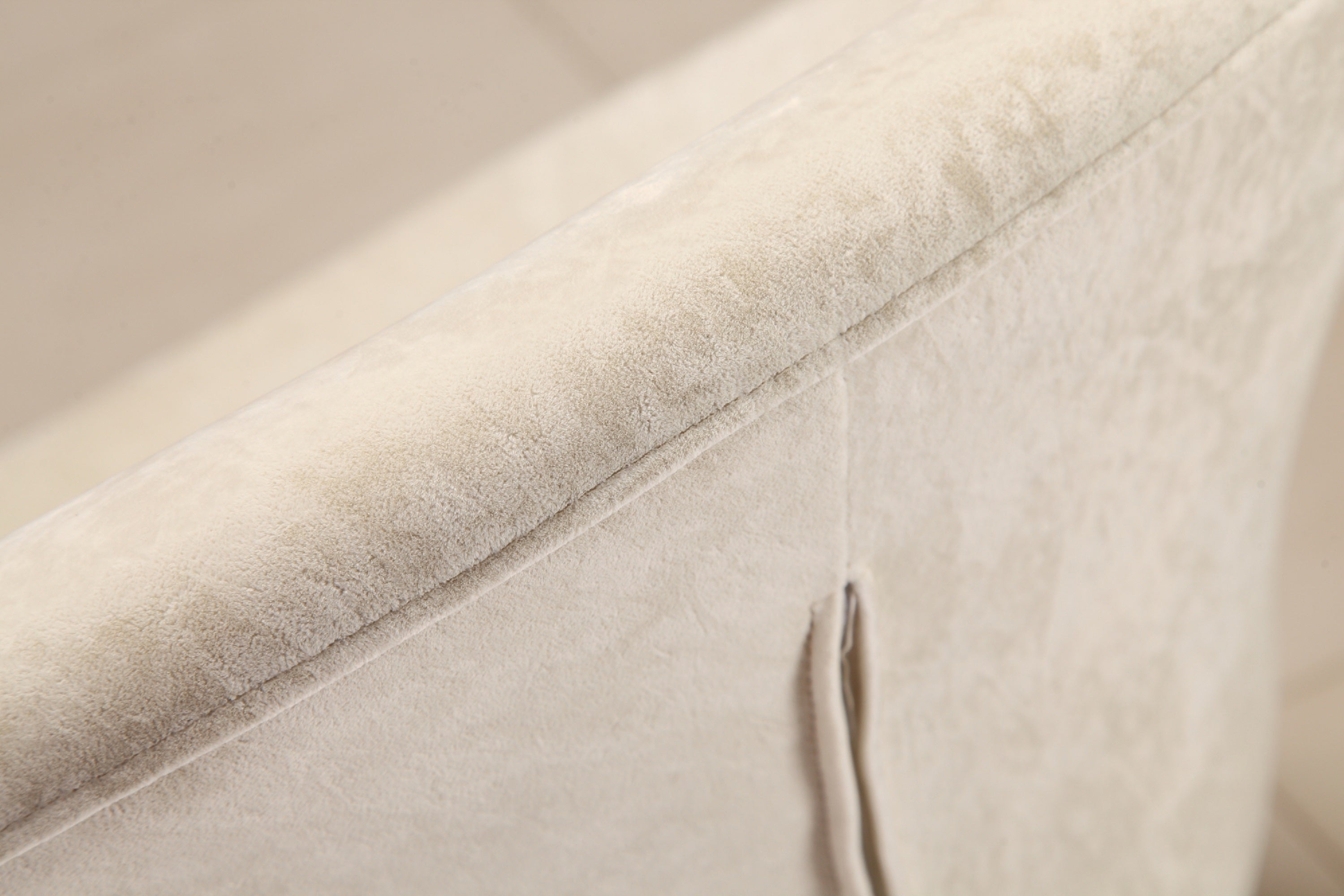 Tulip Velvet Swivel Lounge Chair