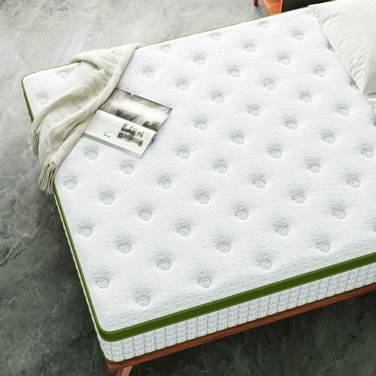 14 Inch Queen Size Hybrid Mattress in a Box